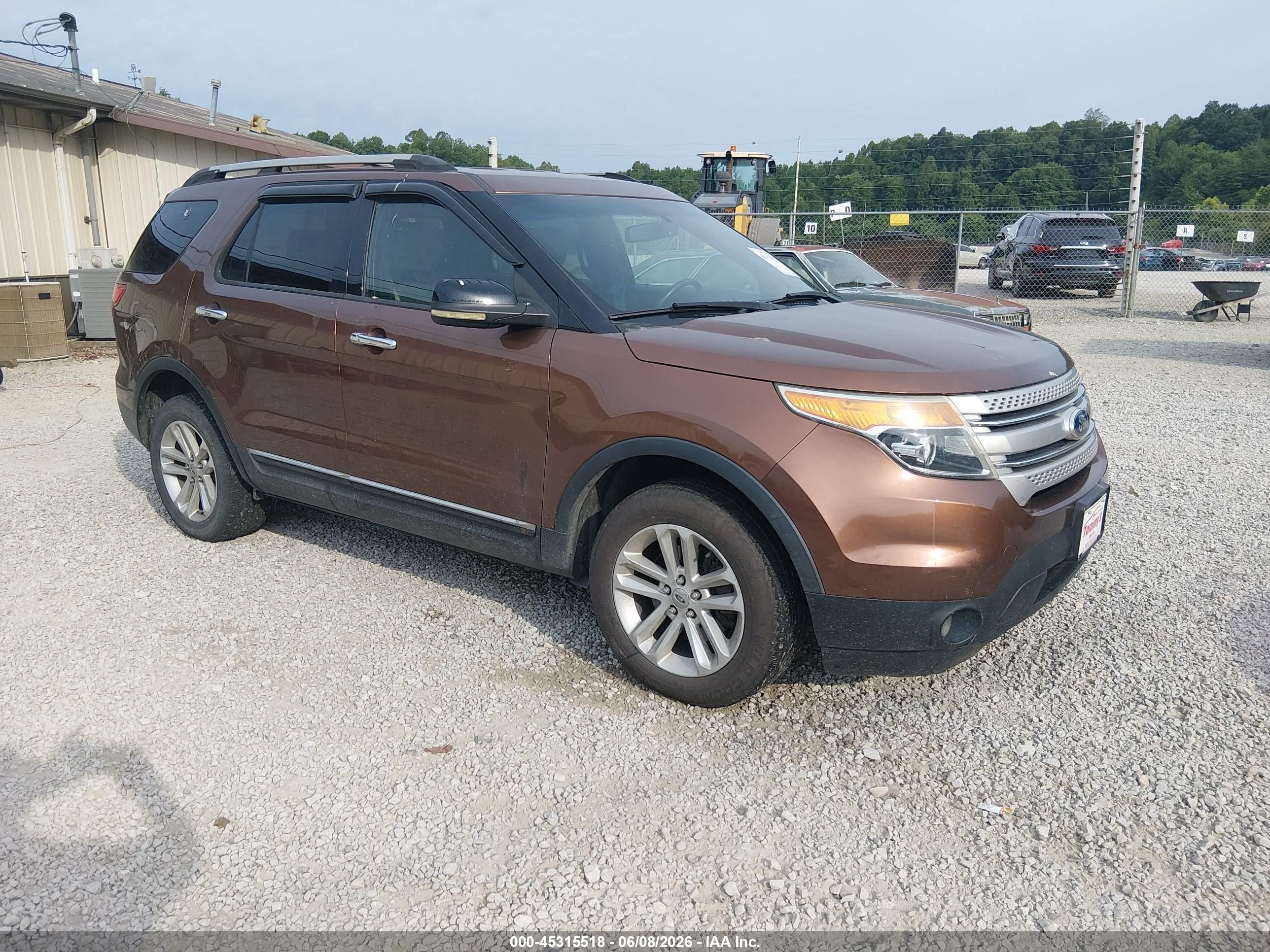 2011 Ford Explorer Xlt Brown vin: 1FMHK8D82BGA02091