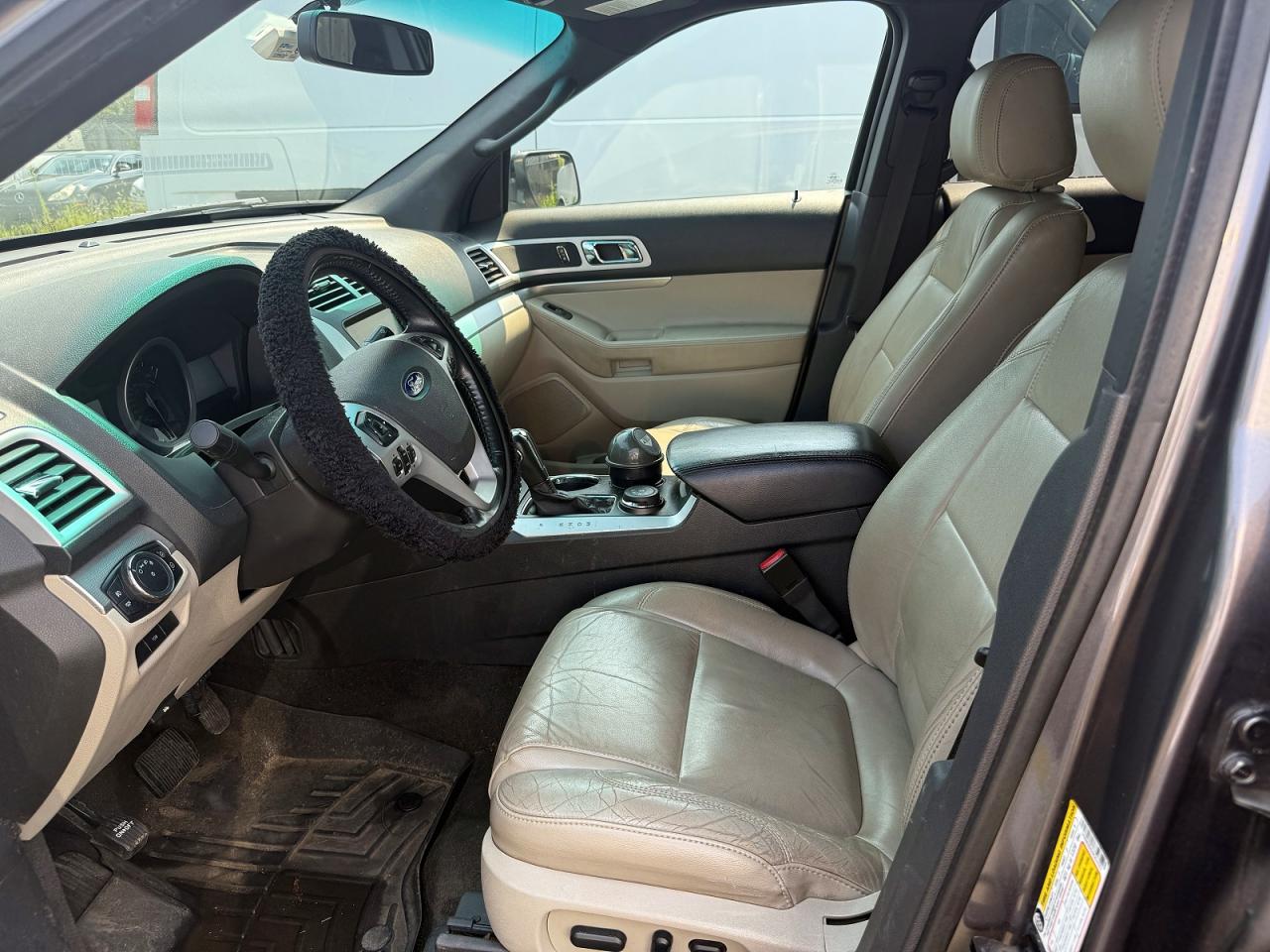 2011 Ford Explorer Xlt Серый vin: 1FMHK8D82BGA24057