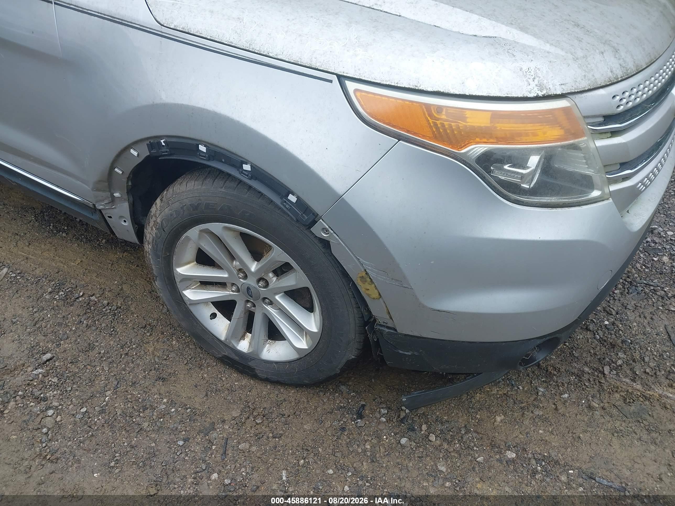 2011 Ford Explorer Xlt Silver vin: 1FMHK8D82BGA38007
