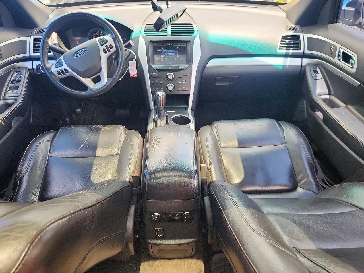2011 Ford Explorer Xlt Black vin: 1FMHK8D82BGA47788