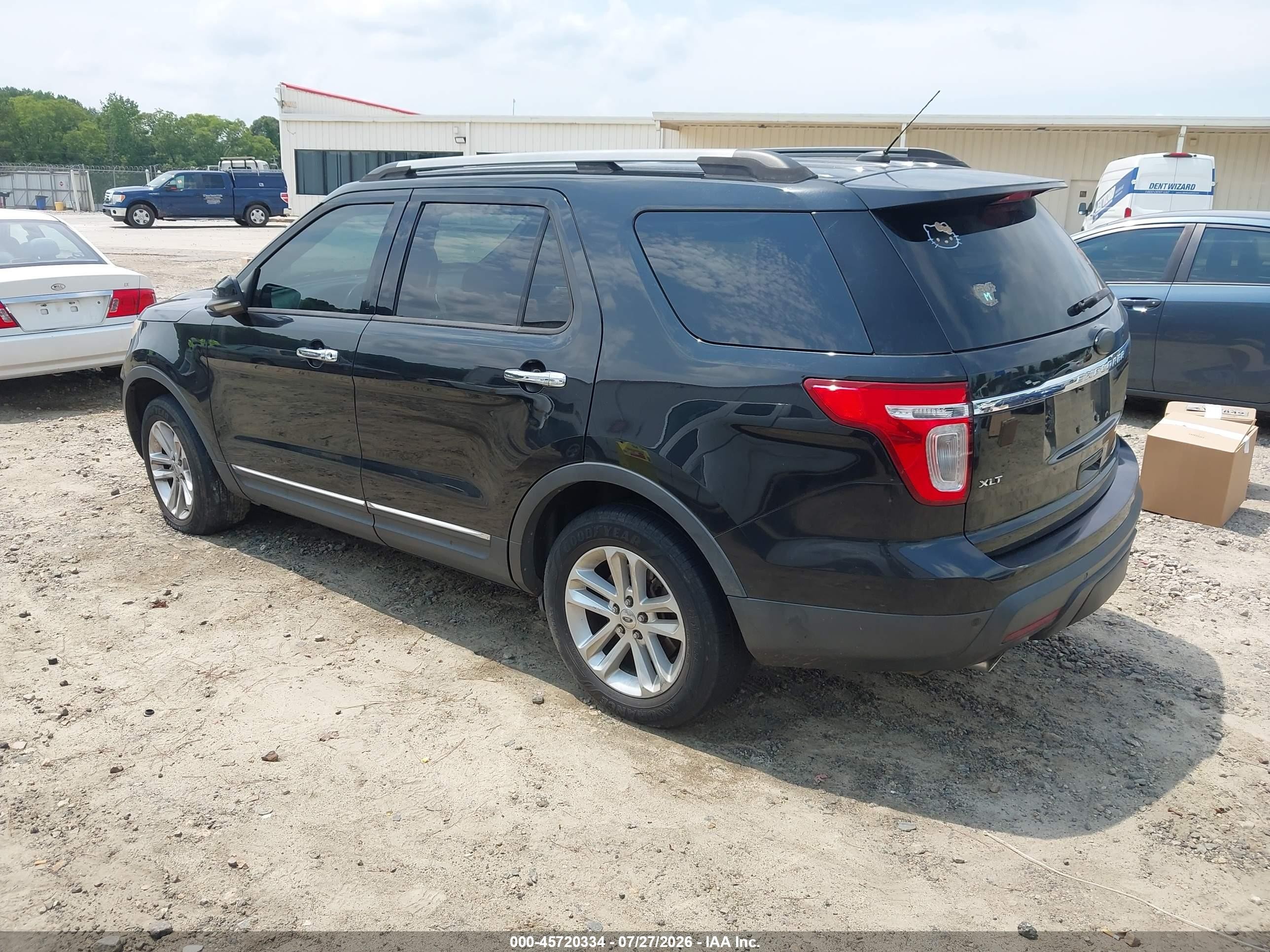 2011 Ford Explorer Xlt Black vin: 1FMHK8D82BGA48908