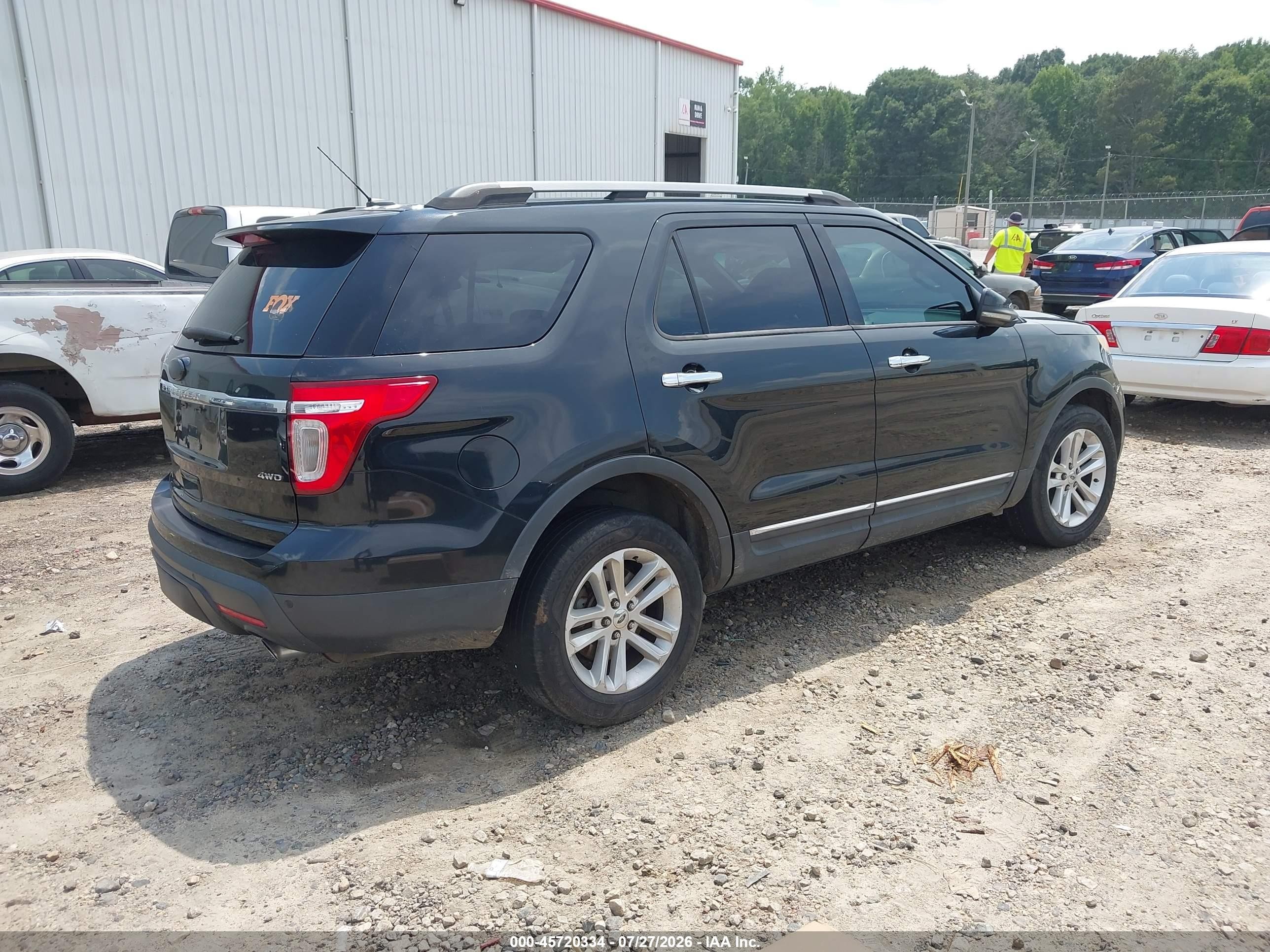 2011 Ford Explorer Xlt Black vin: 1FMHK8D82BGA48908
