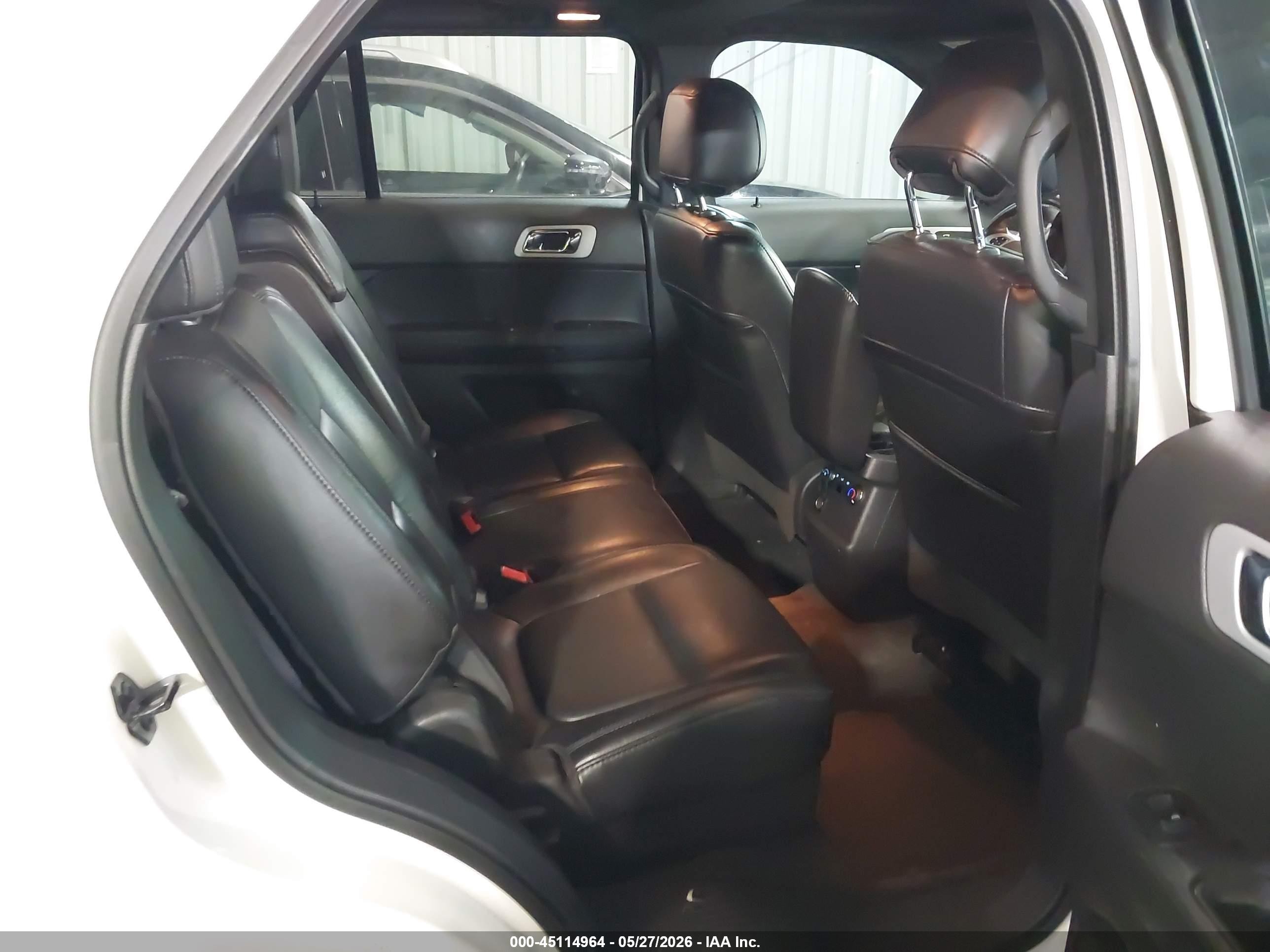2011 Ford Explorer Xlt White vin: 1FMHK8D82BGA55390