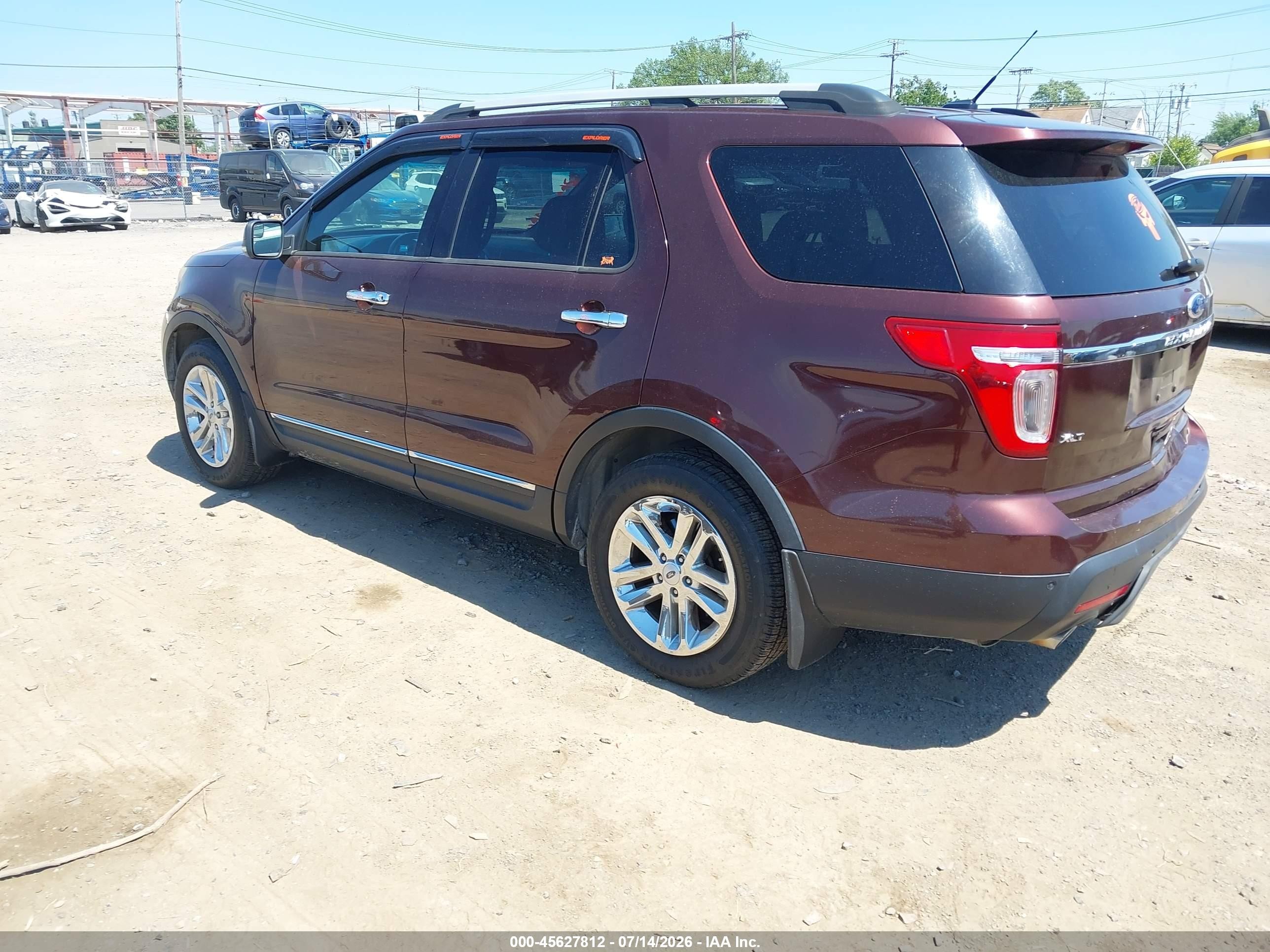 2012 Ford Explorer Xlt Burgundy vin: 1FMHK8D82CGA19815