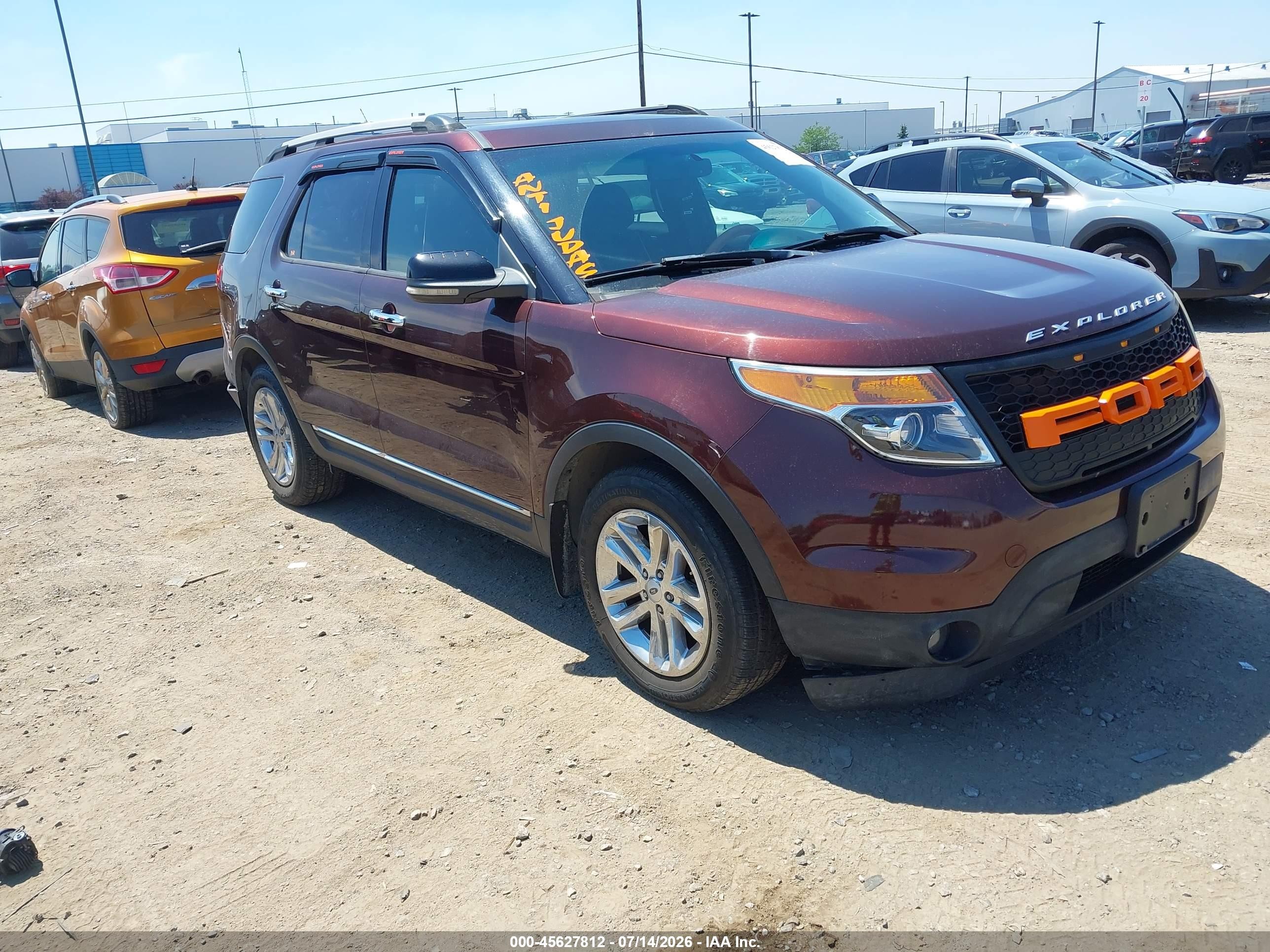2012 Ford Explorer Xlt Burgundy vin: 1FMHK8D82CGA19815