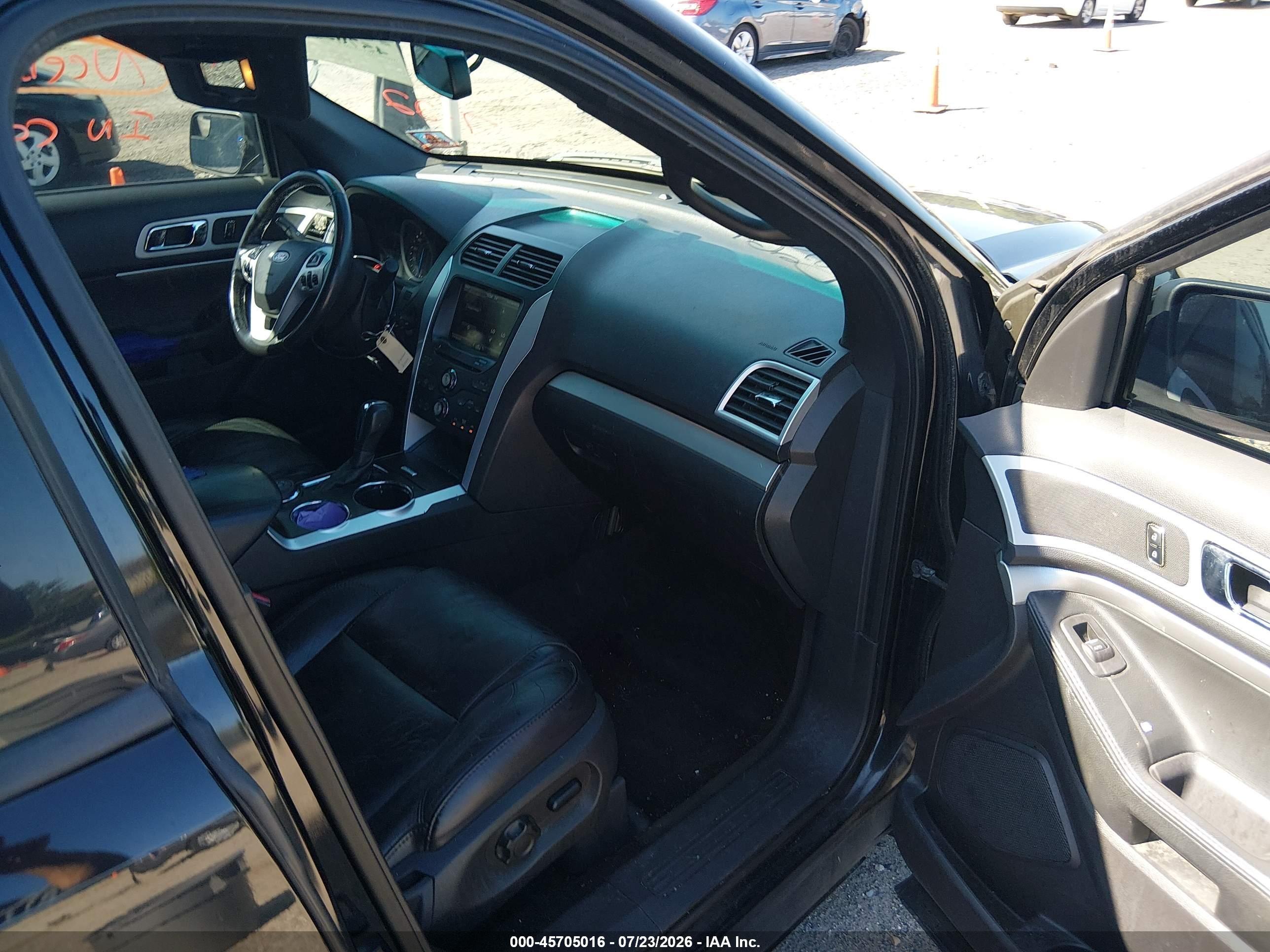 2012 Ford Explorer Xlt Black vin: 1FMHK8D82CGA34136