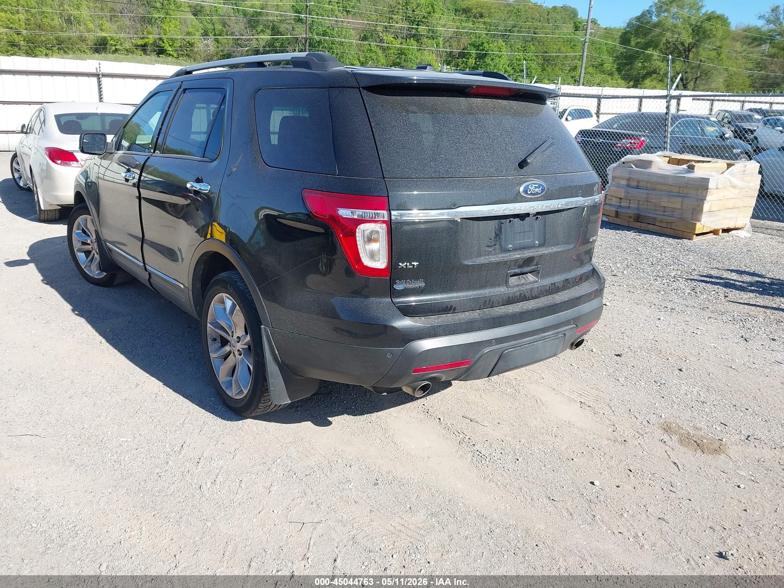 2012 Ford Explorer Xlt Черный vin: 1FMHK8D82CGA92120