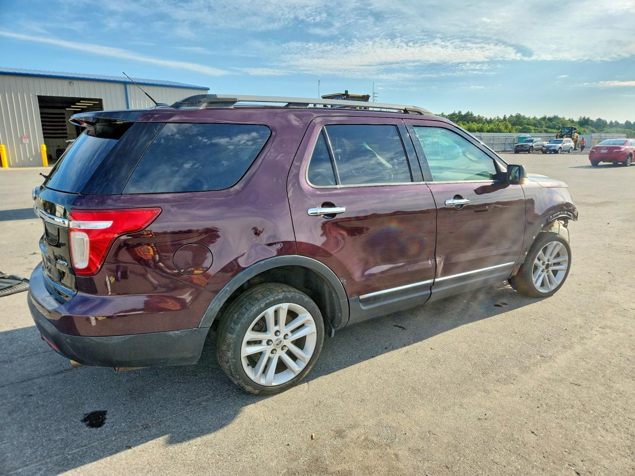2011 Ford Explorer Xlt Maroon vin: 1FMHK8D83BGA28263