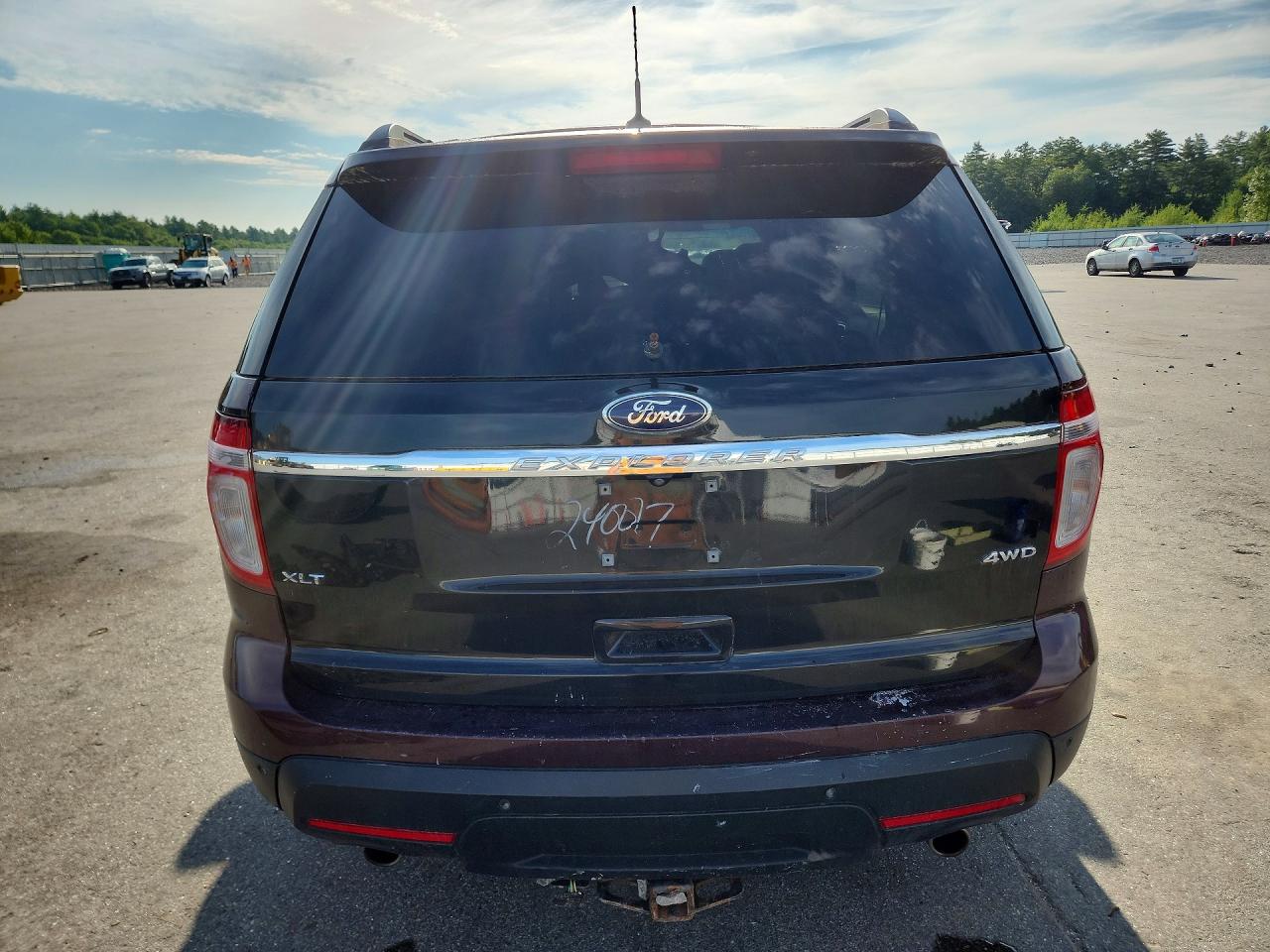 2011 Ford Explorer Xlt Maroon vin: 1FMHK8D83BGA28263