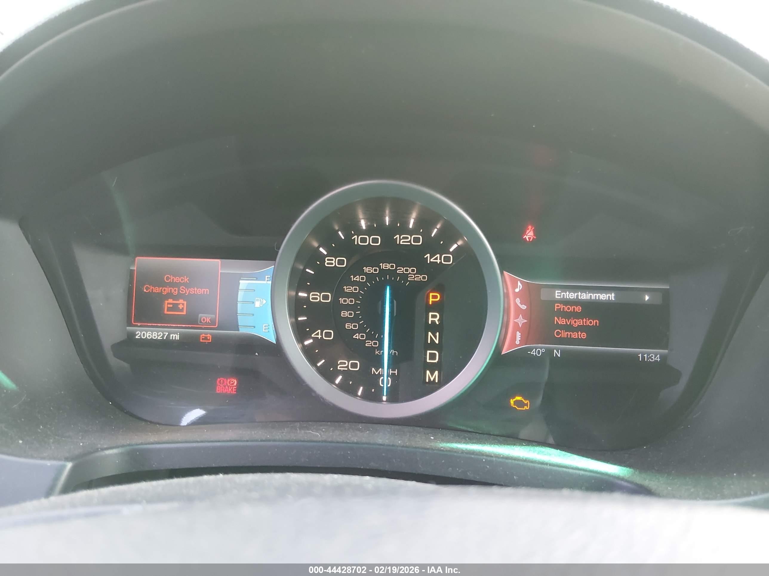 2011 Ford Explorer Xlt White vin: 1FMHK8D83BGA45676