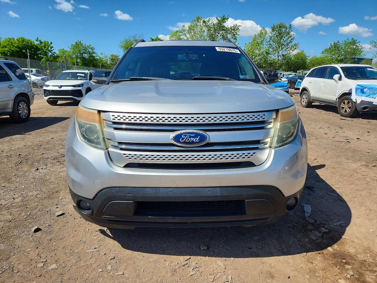 2011 Ford Explorer Xlt Silver vin: 1FMHK8D83BGA67452
