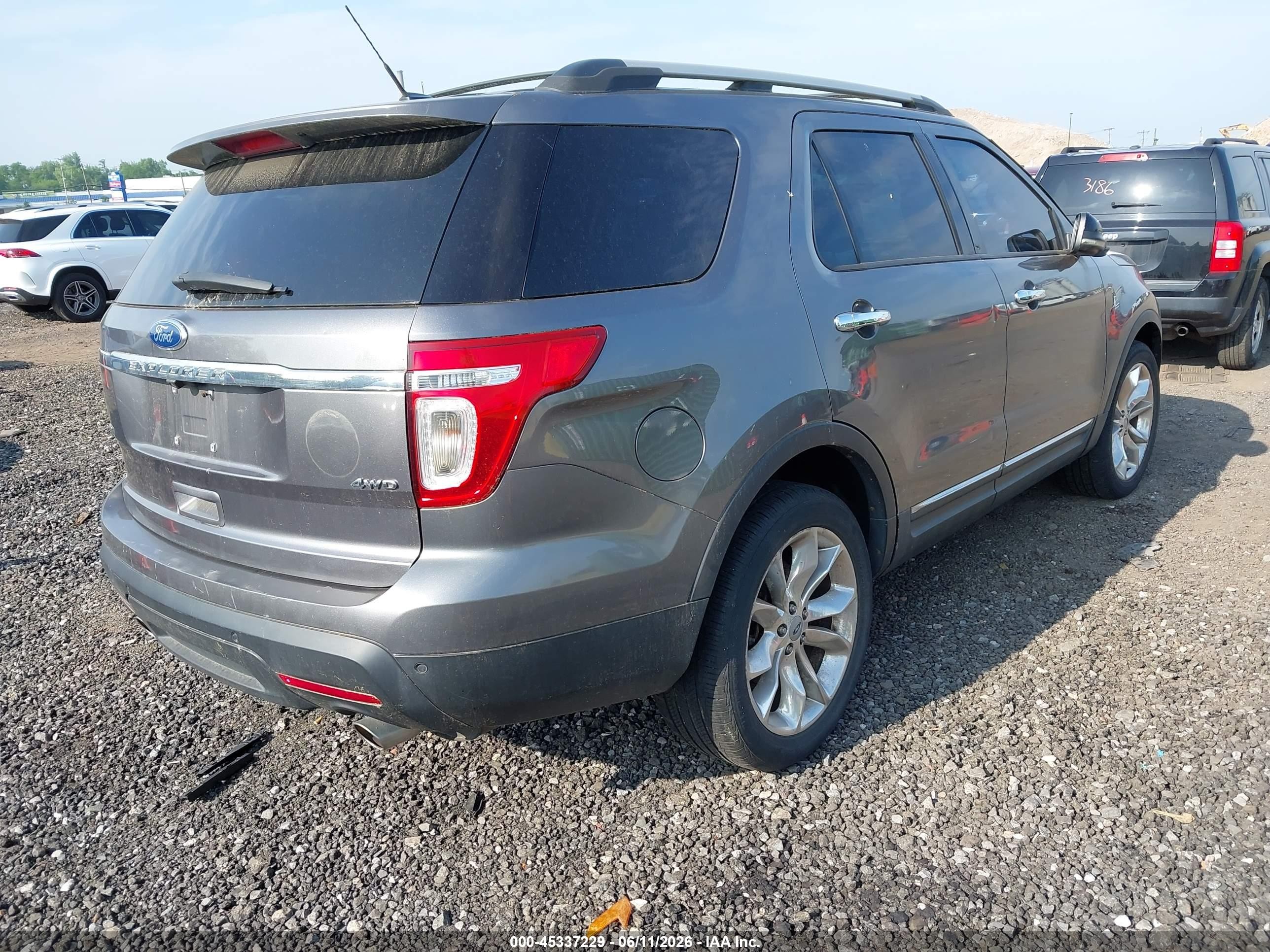 2011 Ford Explorer Xlt Gray vin: 1FMHK8D83BGA75342