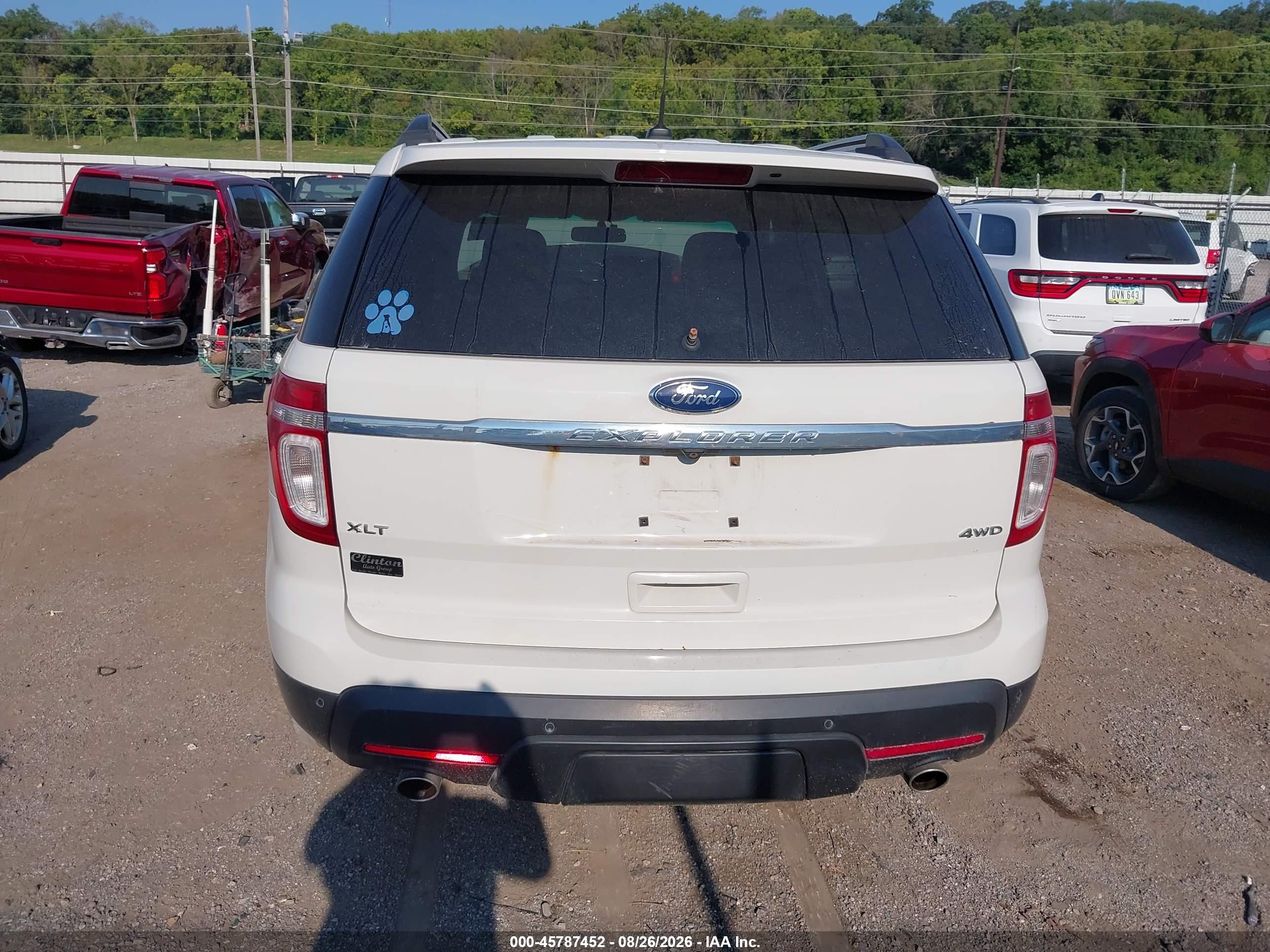 2011 Ford Explorer Xlt White vin: 1FMHK8D83BGA79164