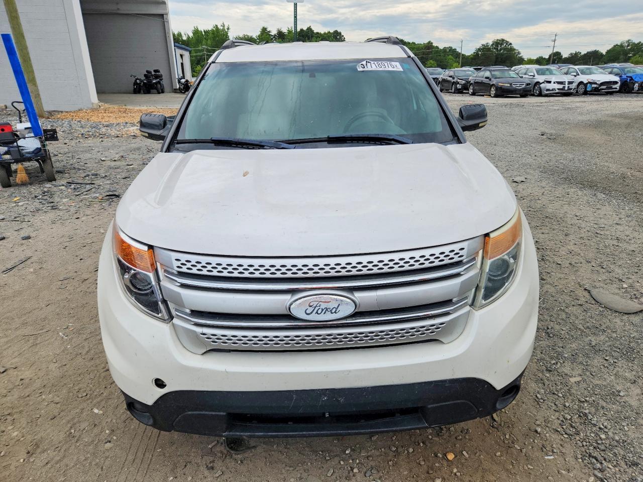 2011 Ford Explorer Xlt White vin: 1FMHK8D83BGA86261