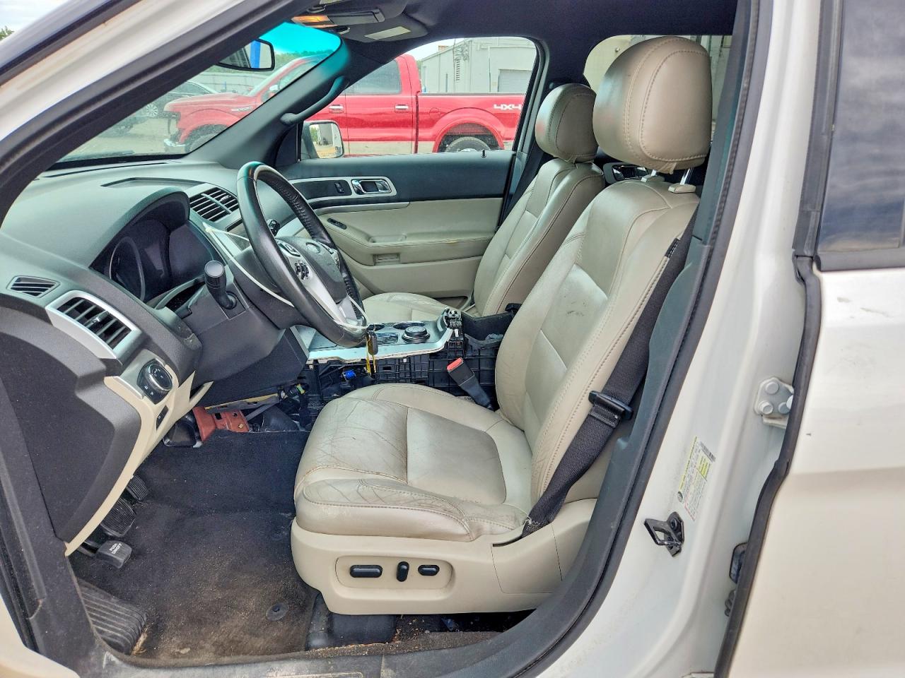 2011 Ford Explorer Xlt White vin: 1FMHK8D83BGA86261