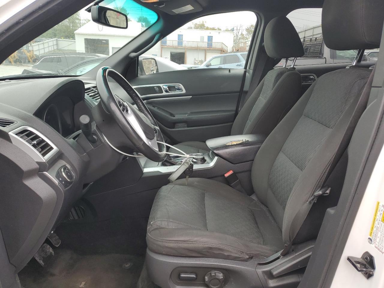 2012 Ford Explorer Xlt Белый vin: 1FMHK8D83CGA12369