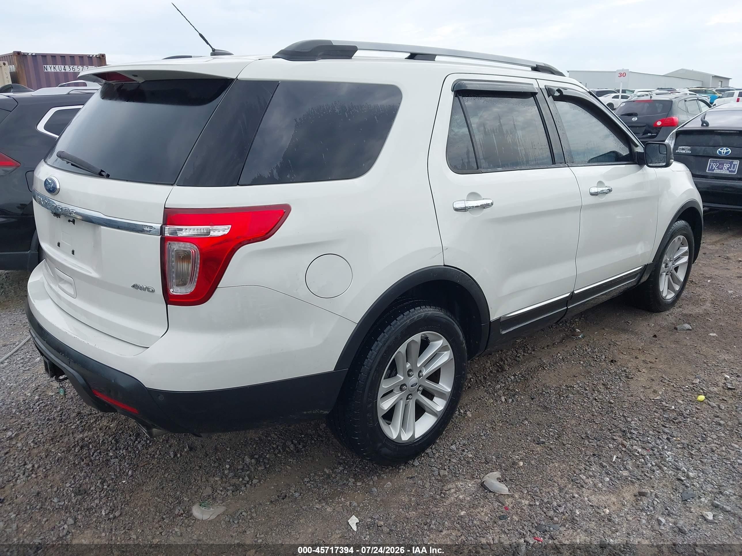 2012 Ford Explorer Xlt White vin: 1FMHK8D83CGA78453