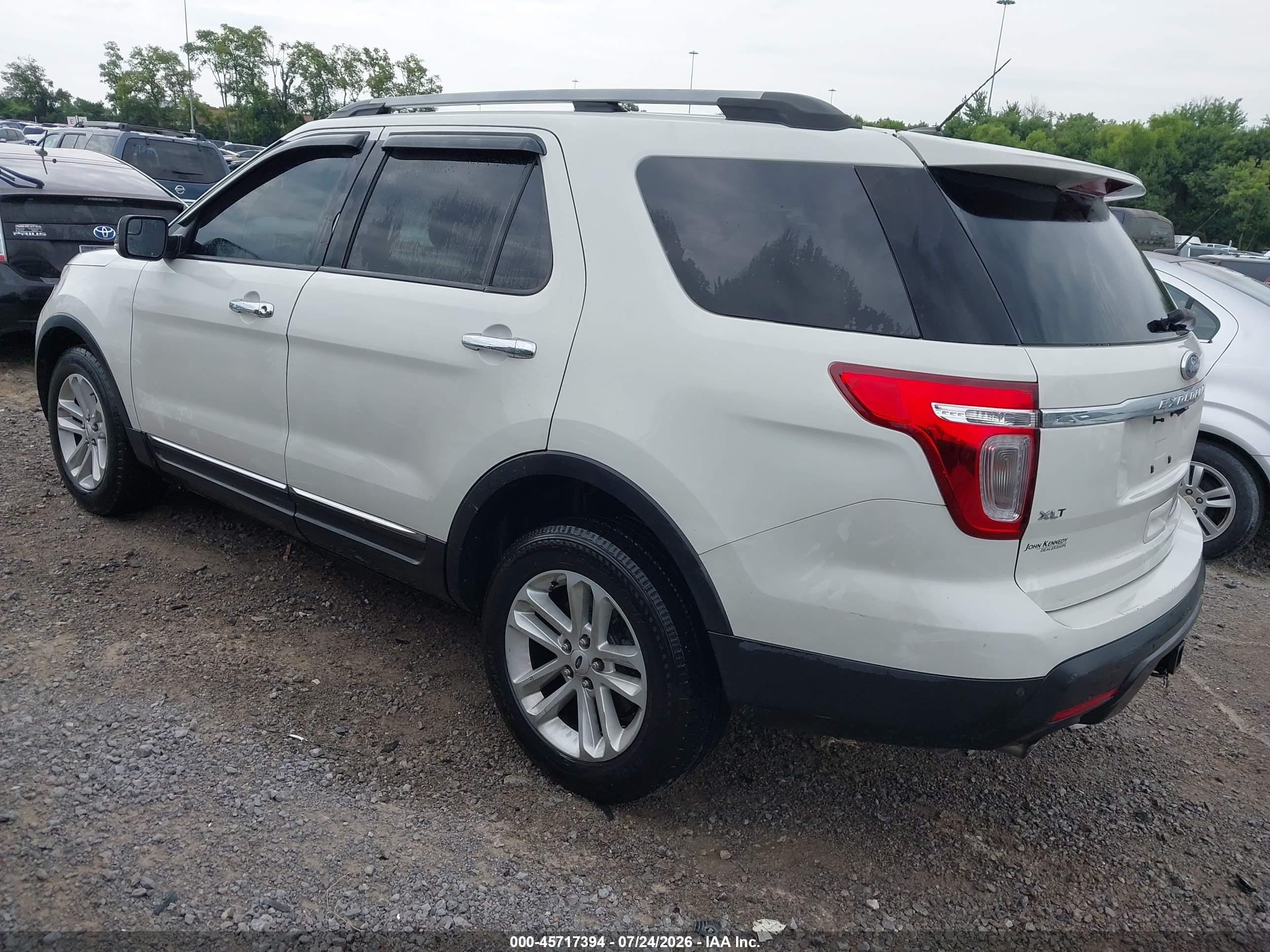 2012 Ford Explorer Xlt White vin: 1FMHK8D83CGA78453