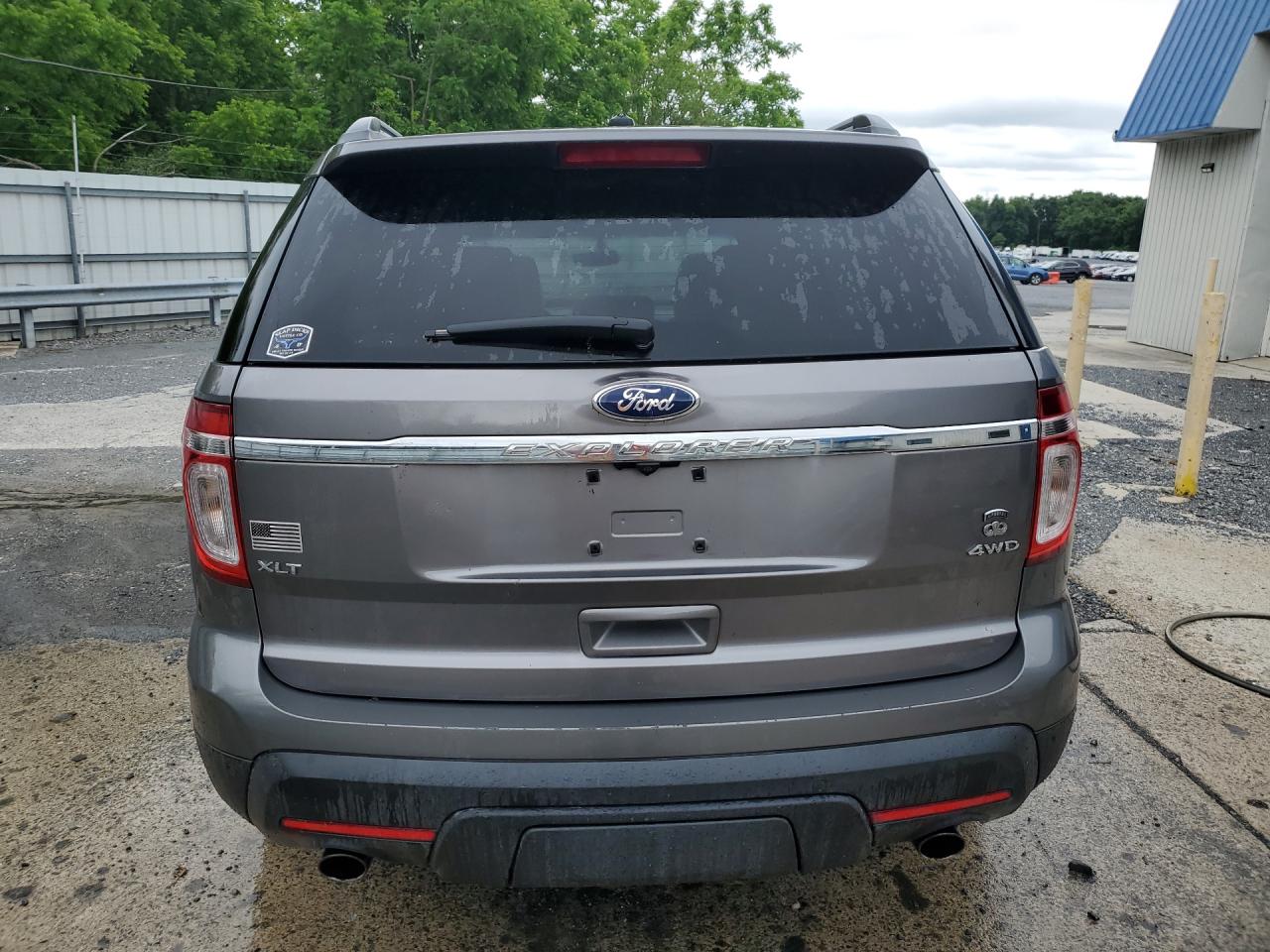 2012 Ford Explorer Xlt Gray vin: 1FMHK8D83CGA89789 Damage: Rear Bumper, Chipped, 4