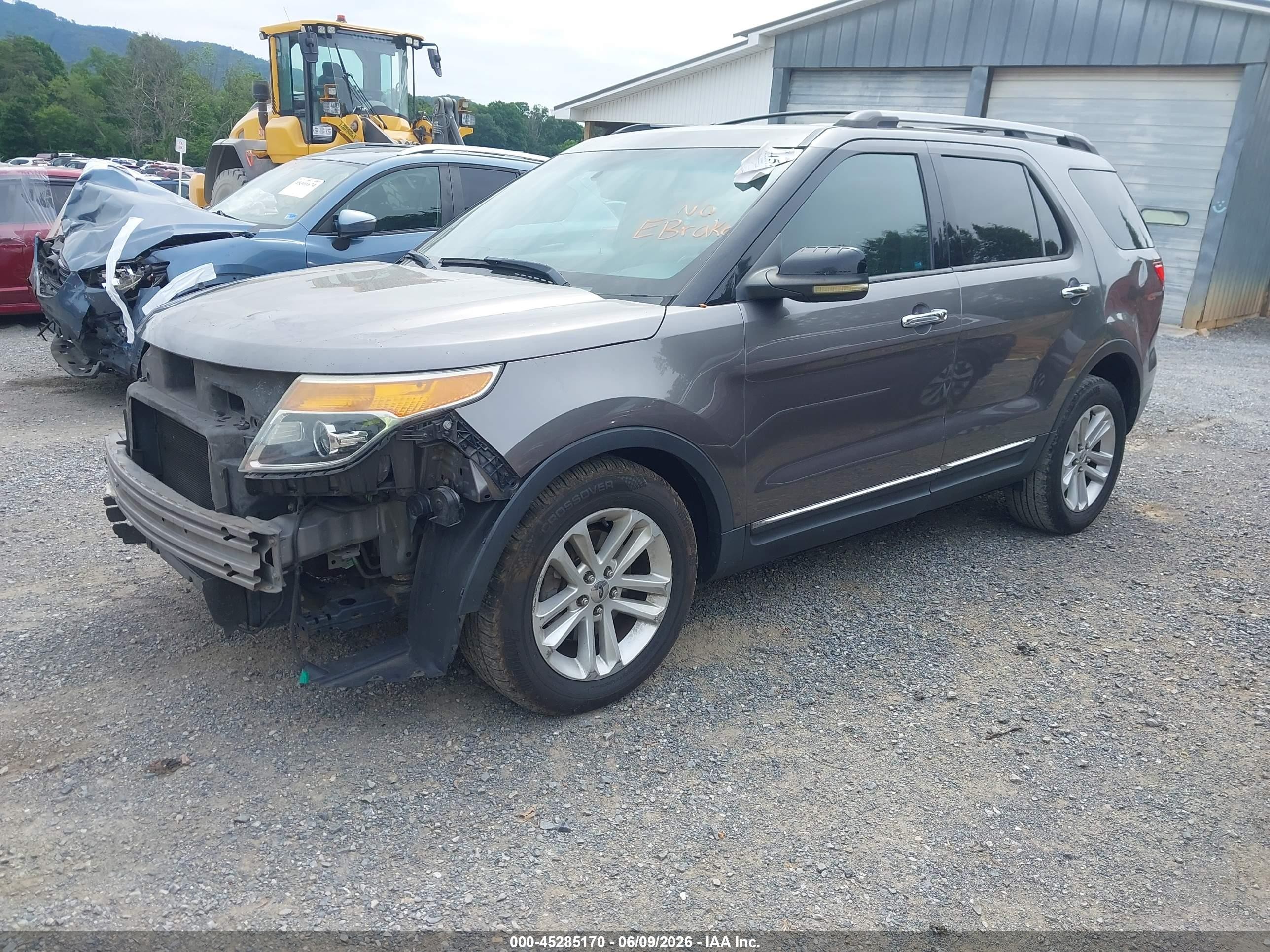2011 Ford Explorer Xlt Gray vin: 1FMHK8D84BGA08331
