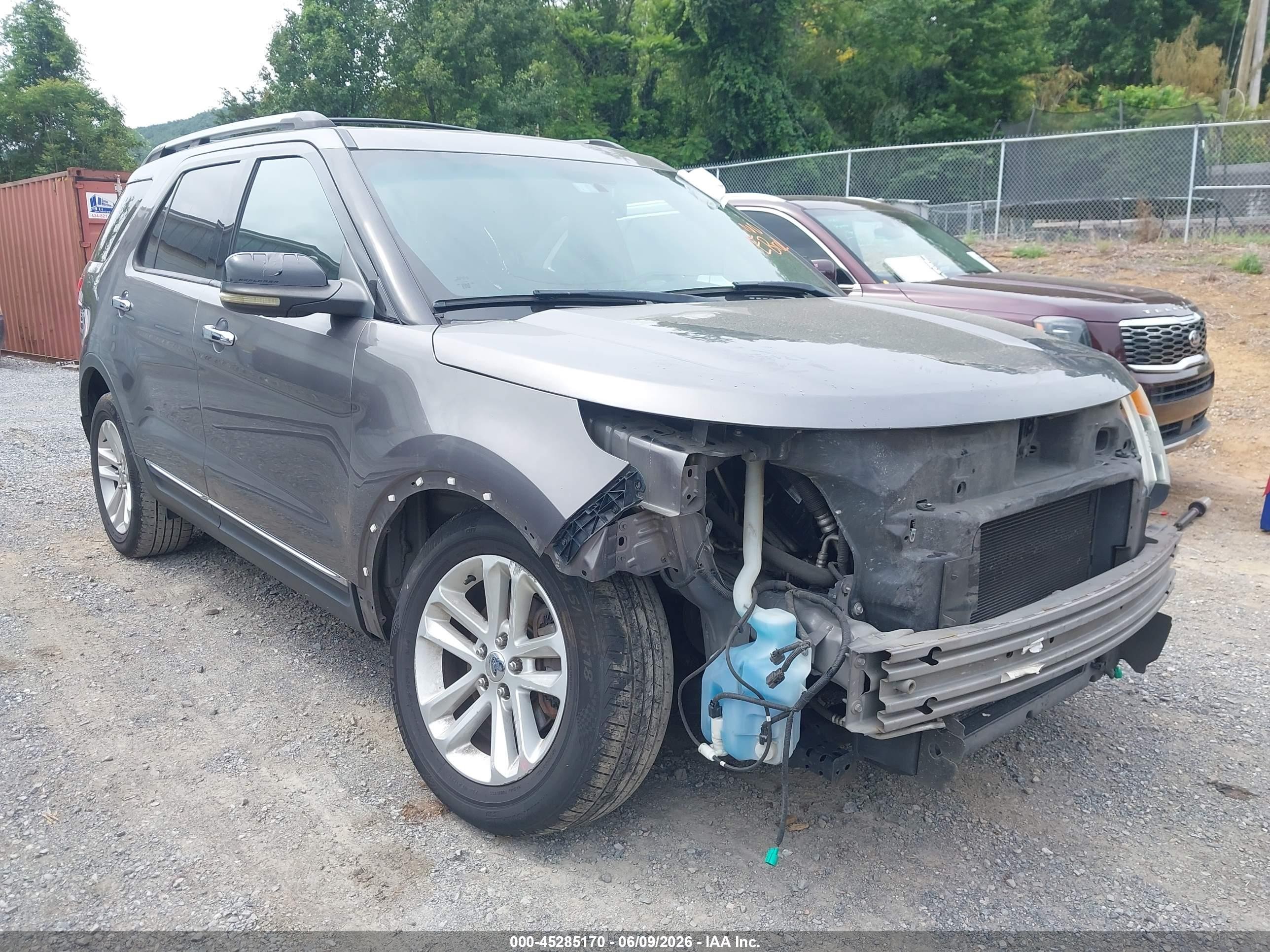 2011 Ford Explorer Xlt Gray vin: 1FMHK8D84BGA08331