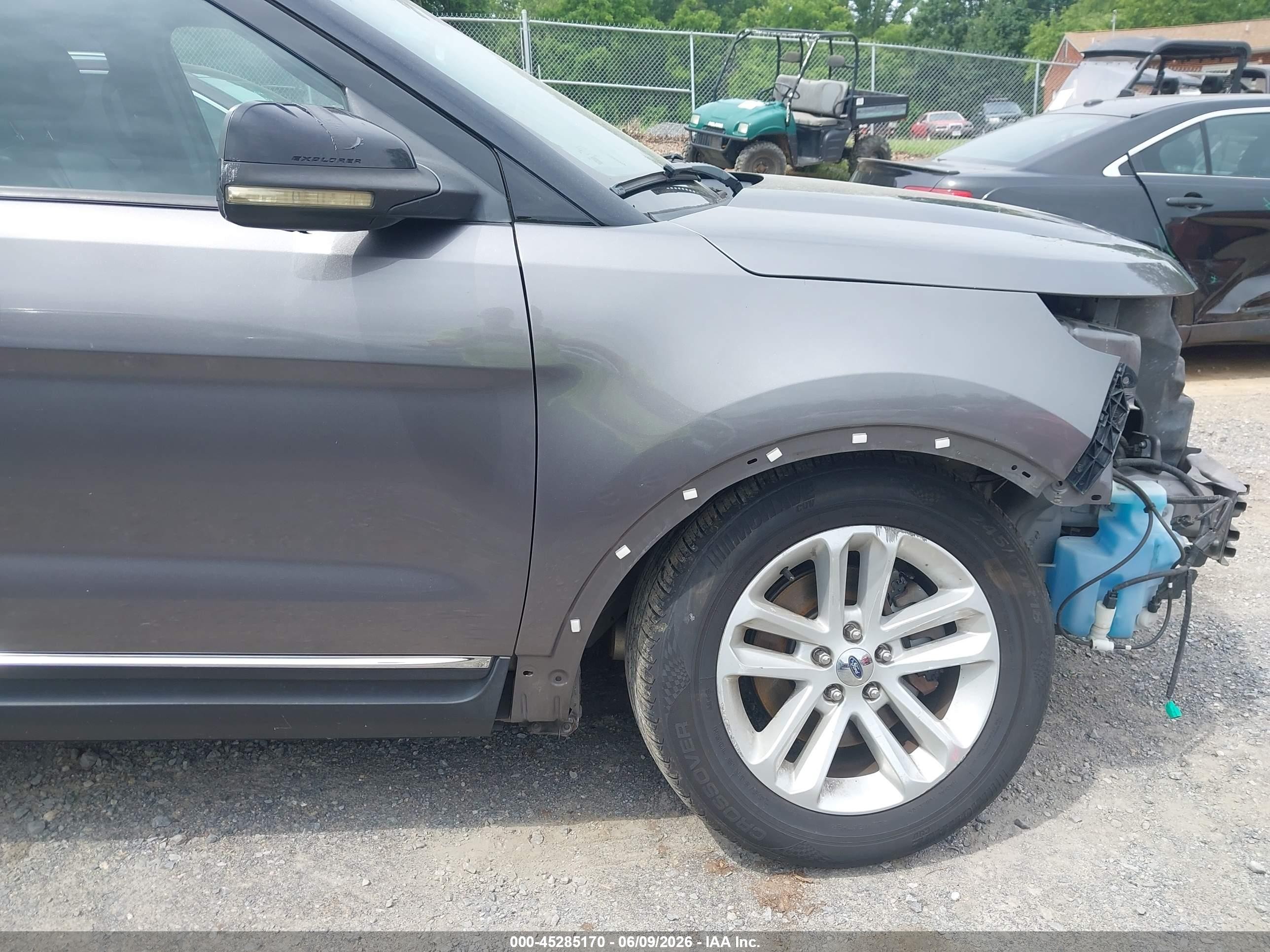 2011 Ford Explorer Xlt Gray vin: 1FMHK8D84BGA08331