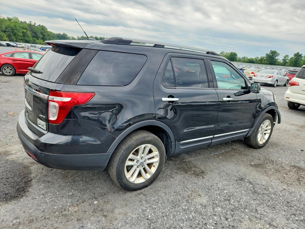 2011 Ford Explorer Xlt Черный vin: 1FMHK8D84BGA58579