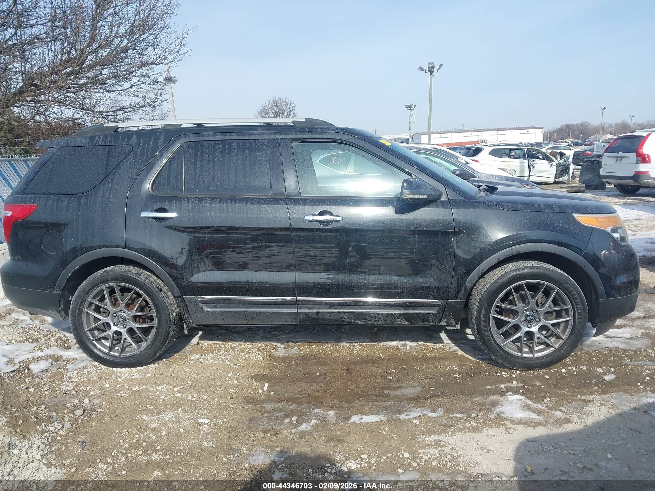 2011 Ford Explorer Xlt Black vin: 1FMHK8D85BGA49521