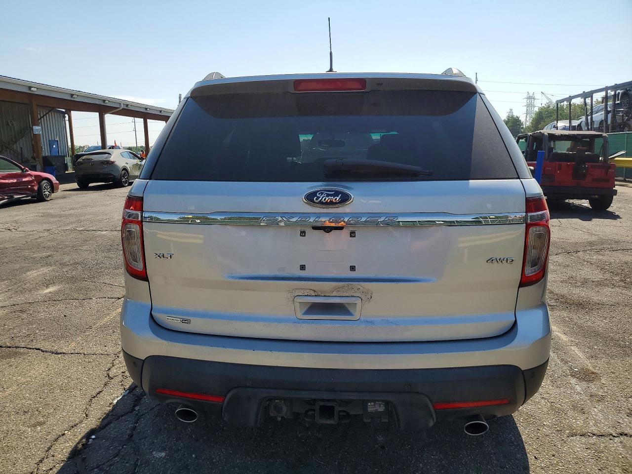 2011 Ford Explorer Xlt Серебряный vin: 1FMHK8D85BGA65864
