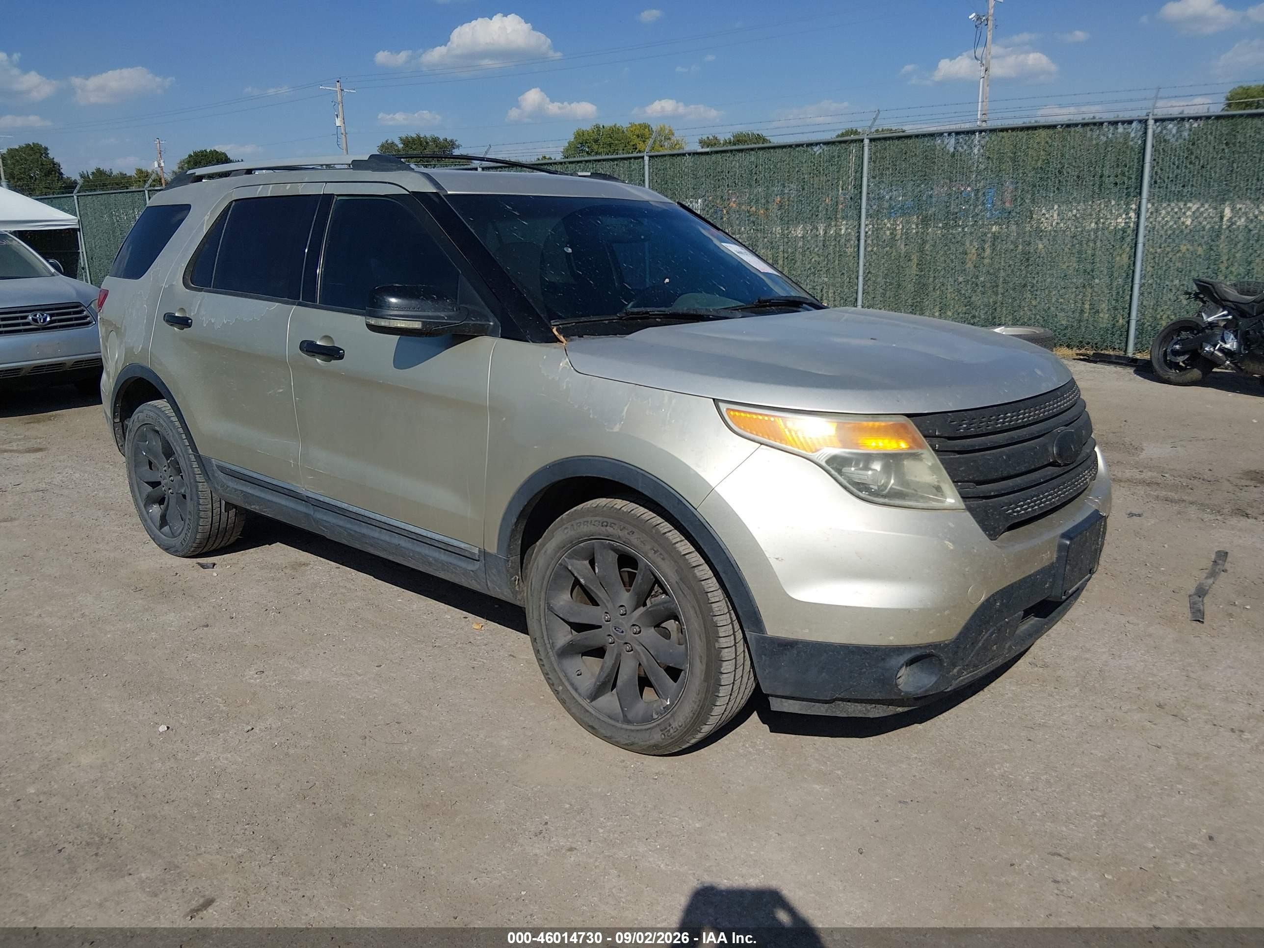 2011 Ford Explorer Xlt Champagne vin: 1FMHK8D85BGA76704