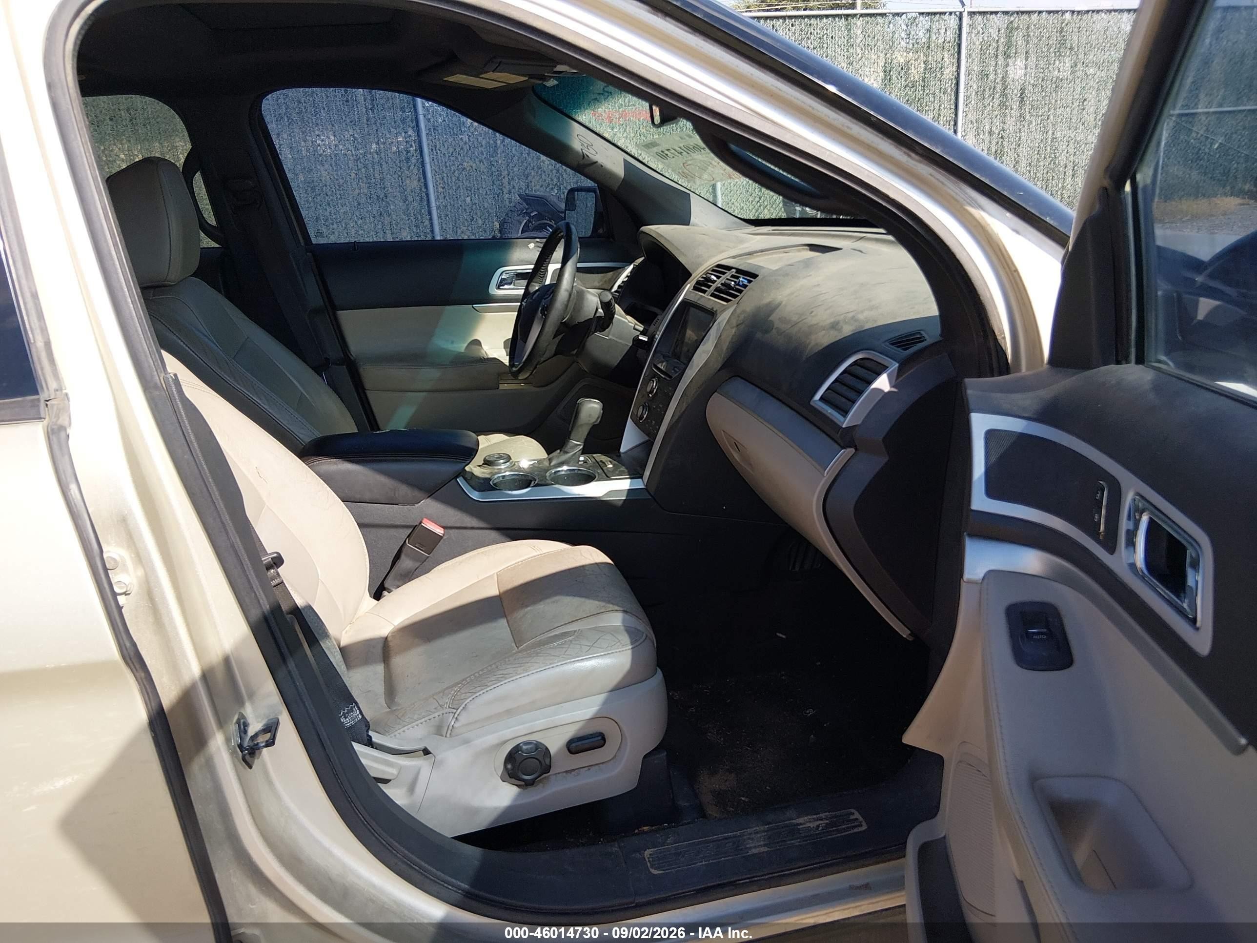 2011 Ford Explorer Xlt Champagne vin: 1FMHK8D85BGA76704