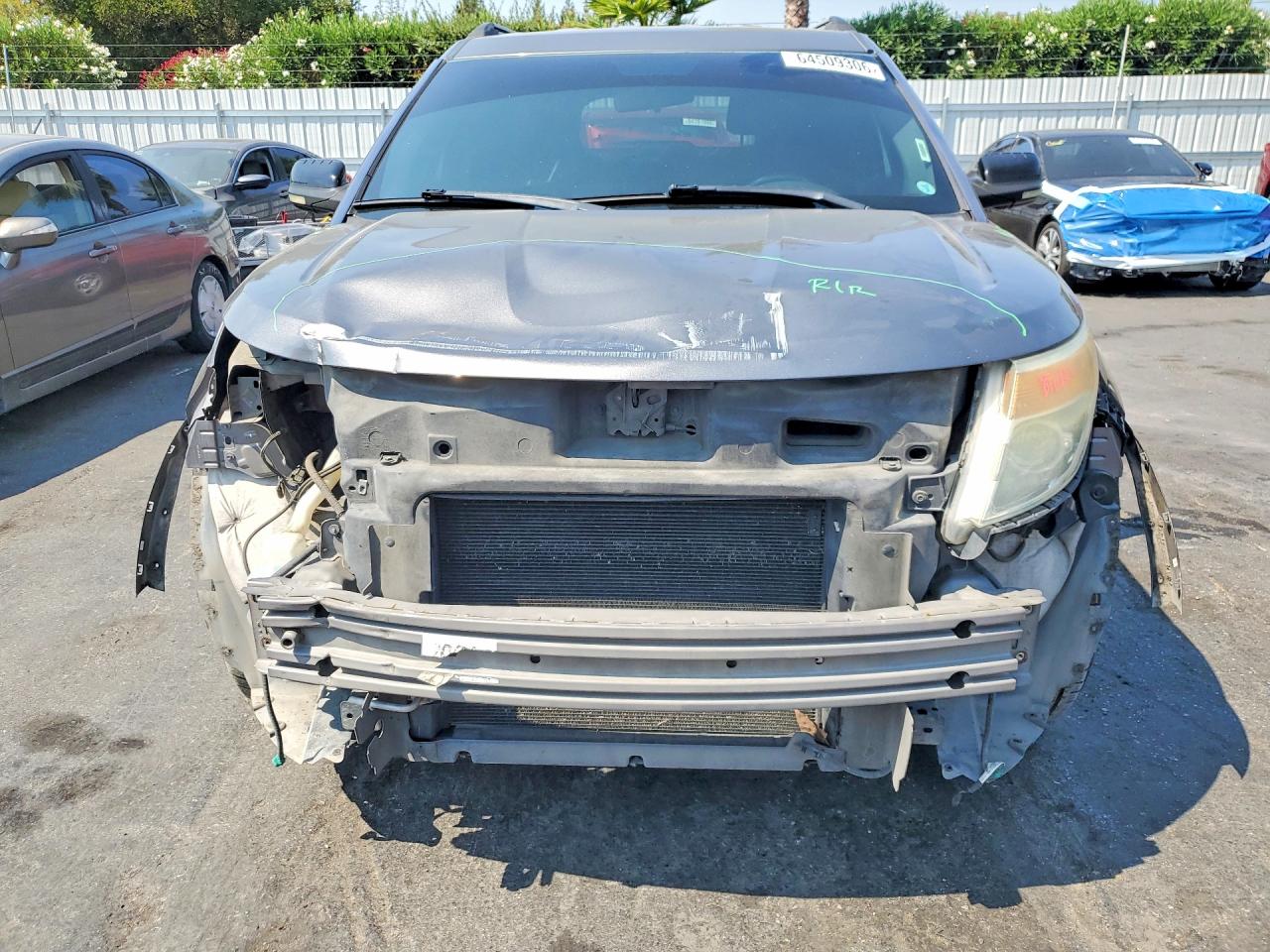 2011 Ford Explorer Xlt Серый vin: 1FMHK8D85BGA94071