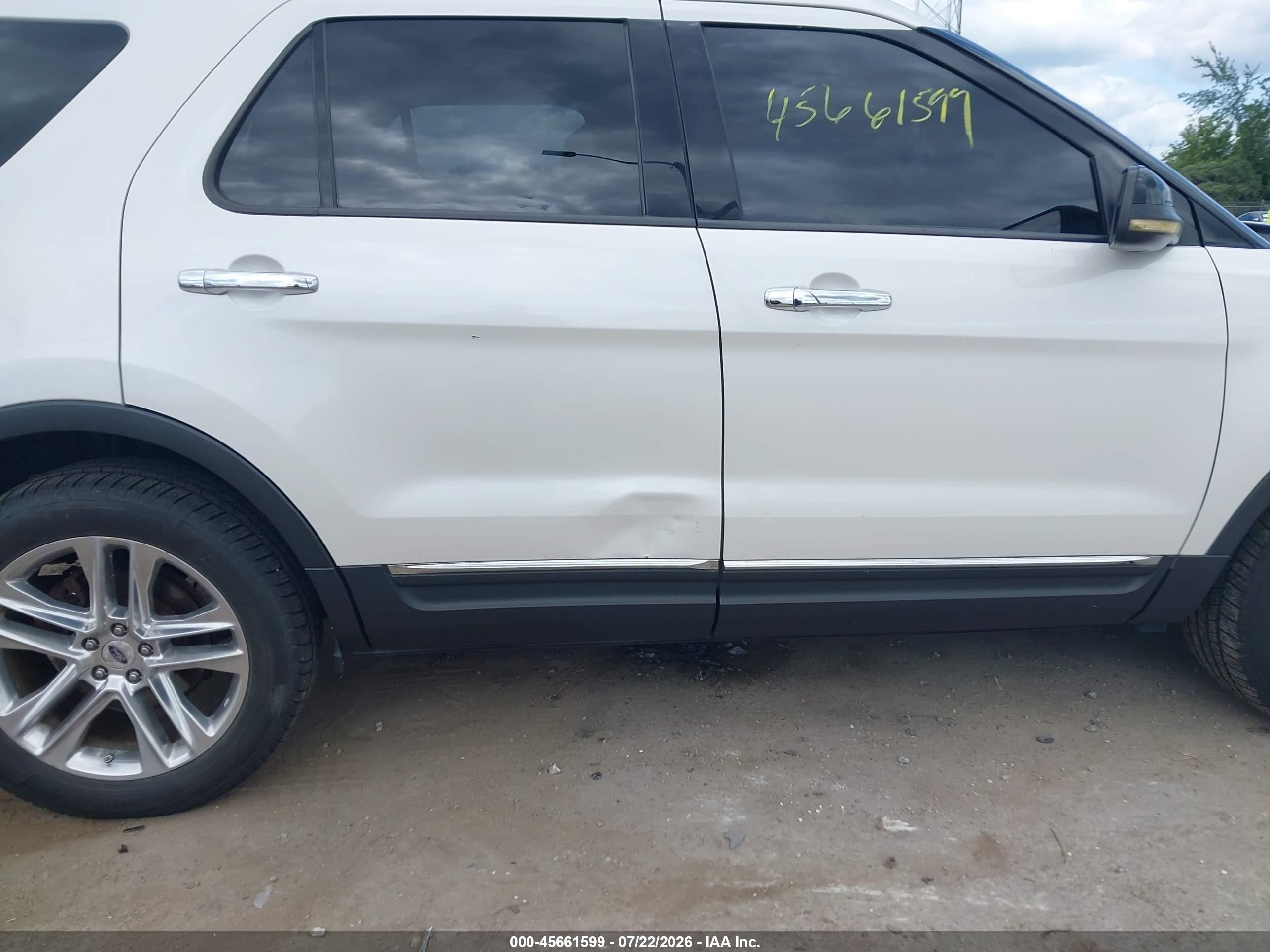 2011 Ford Explorer Xlt White vin: 1FMHK8D86BGA50256
