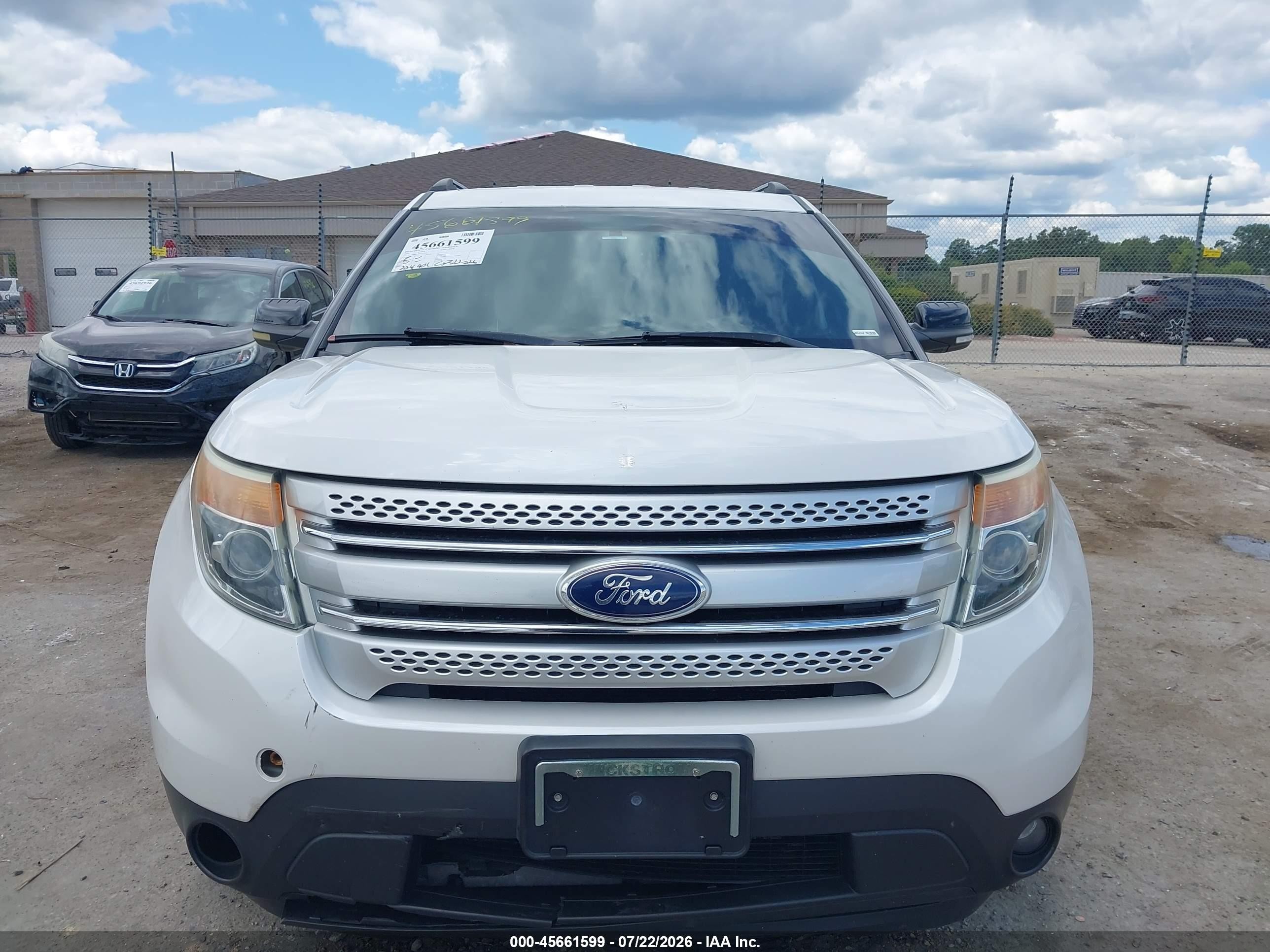 2011 Ford Explorer Xlt White vin: 1FMHK8D86BGA50256