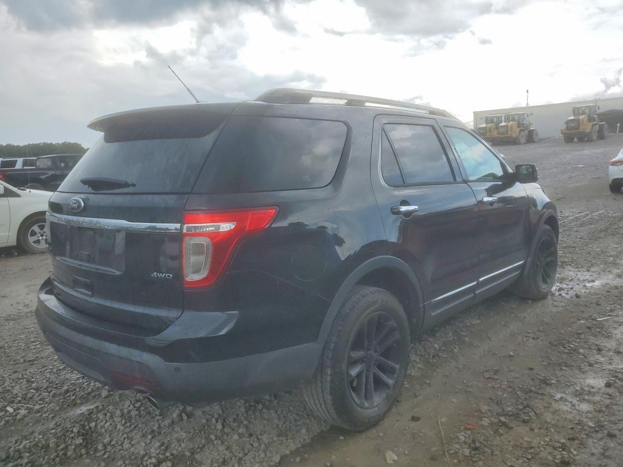 2011 Ford Explorer Xlt Black vin: 1FMHK8D86BGA51889
