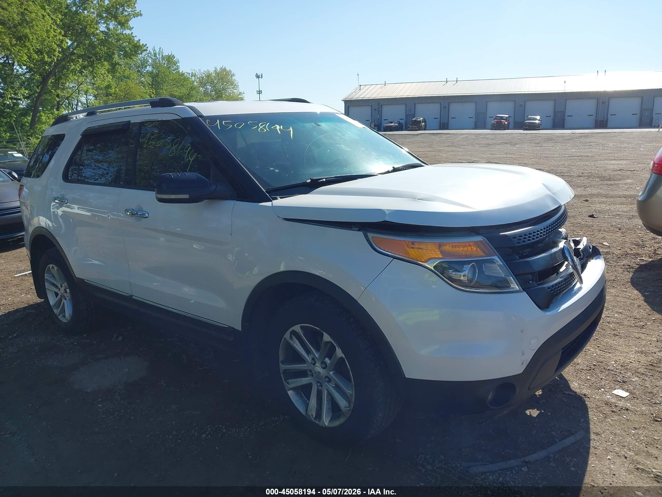 2012 Ford Explorer Xlt White vin: 1FMHK8D86CGA16674