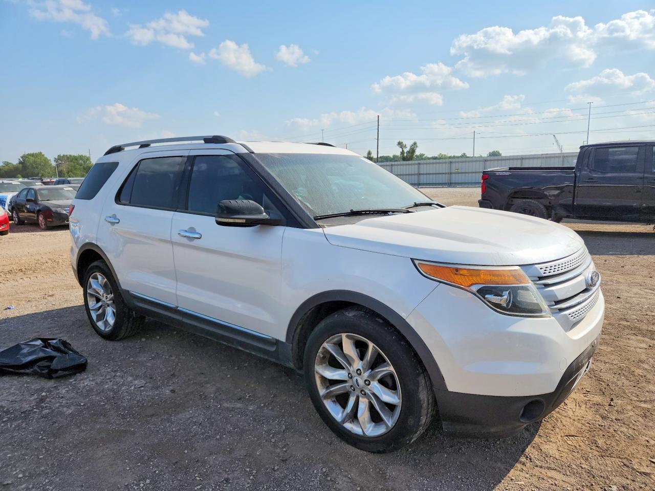 2012 Ford Explorer Xlt White vin: 1FMHK8D86CGA91360