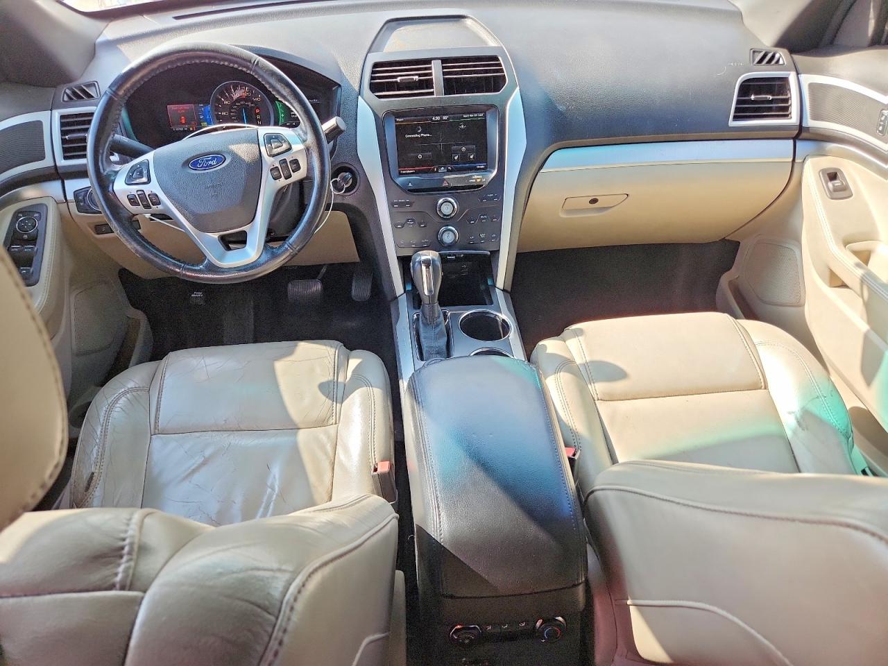 2012 Ford Explorer Xlt White vin: 1FMHK8D86CGA91360