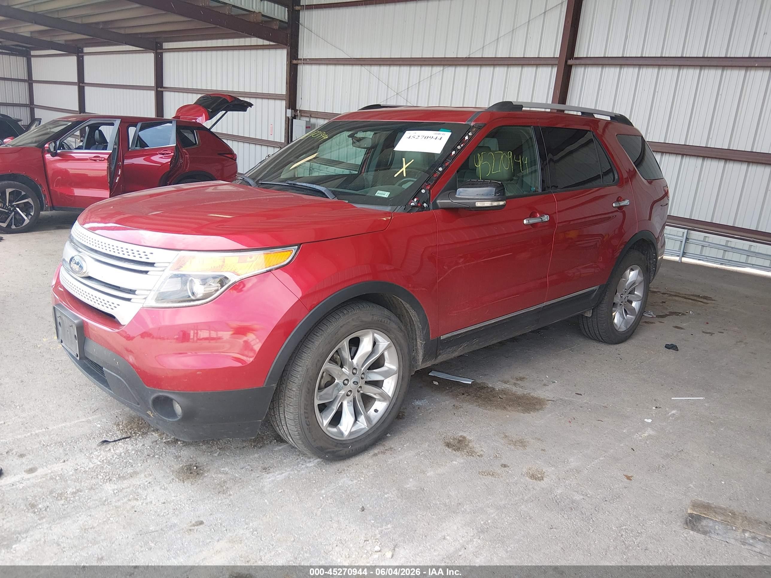 2012 Ford Explorer Xlt Red vin: 1FMHK8D86CGA94128