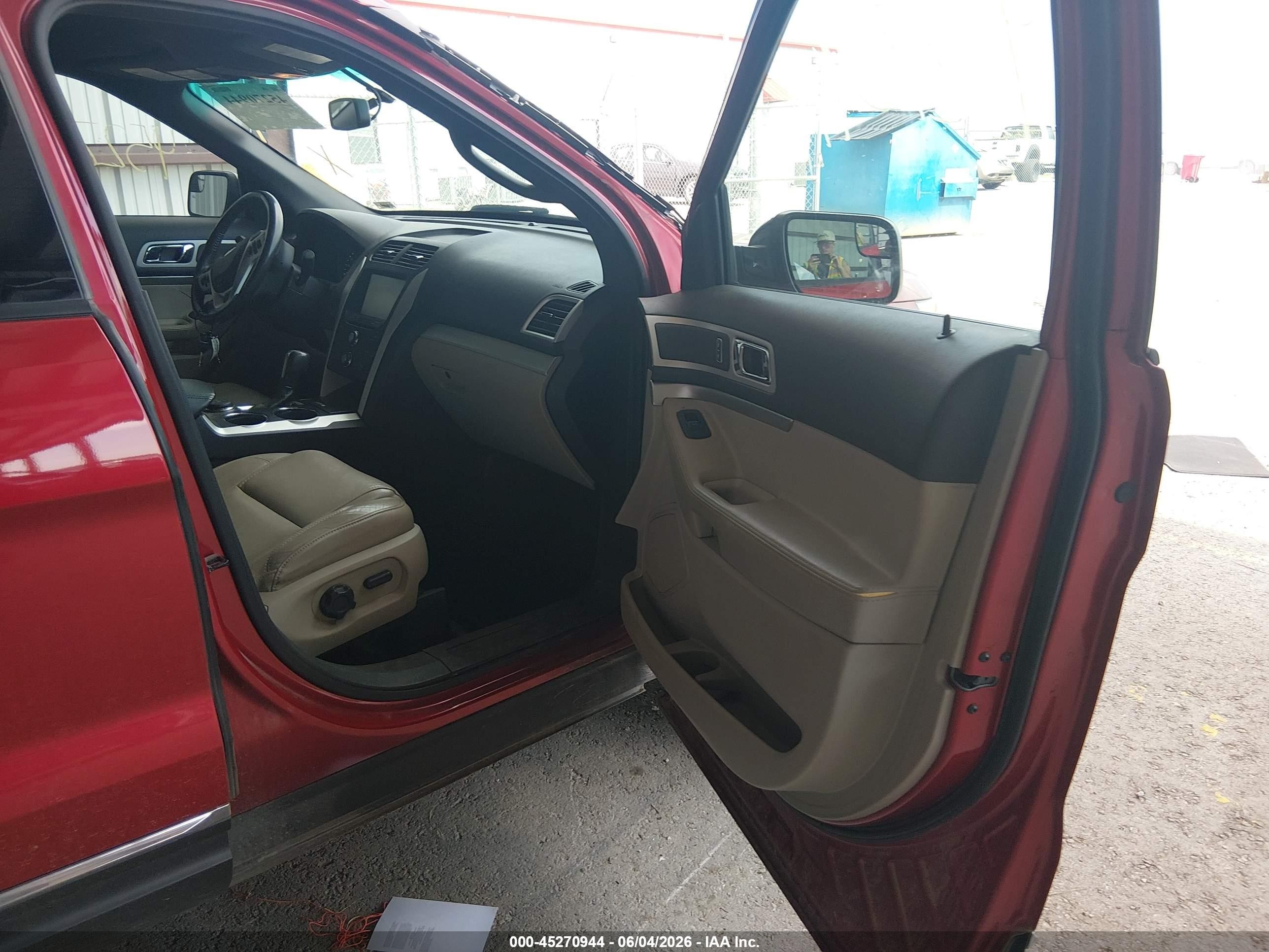 2012 Ford Explorer Xlt Red vin: 1FMHK8D86CGA94128