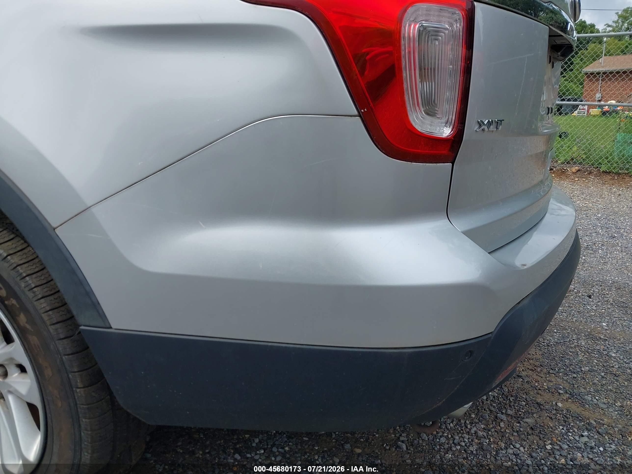 2012 Ford Explorer Xlt Silver vin: 1FMHK8D86CGA95618