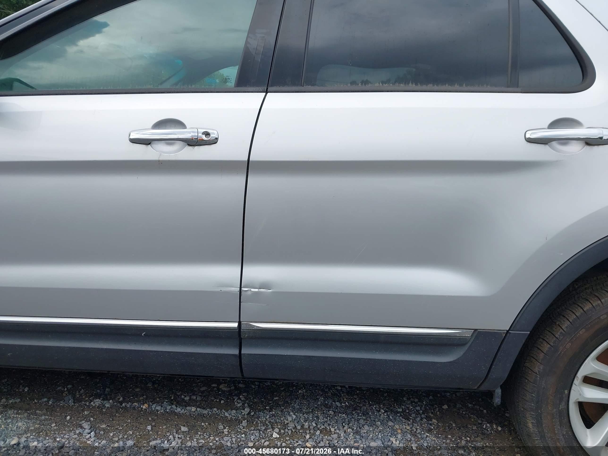 2012 Ford Explorer Xlt Silver vin: 1FMHK8D86CGA95618