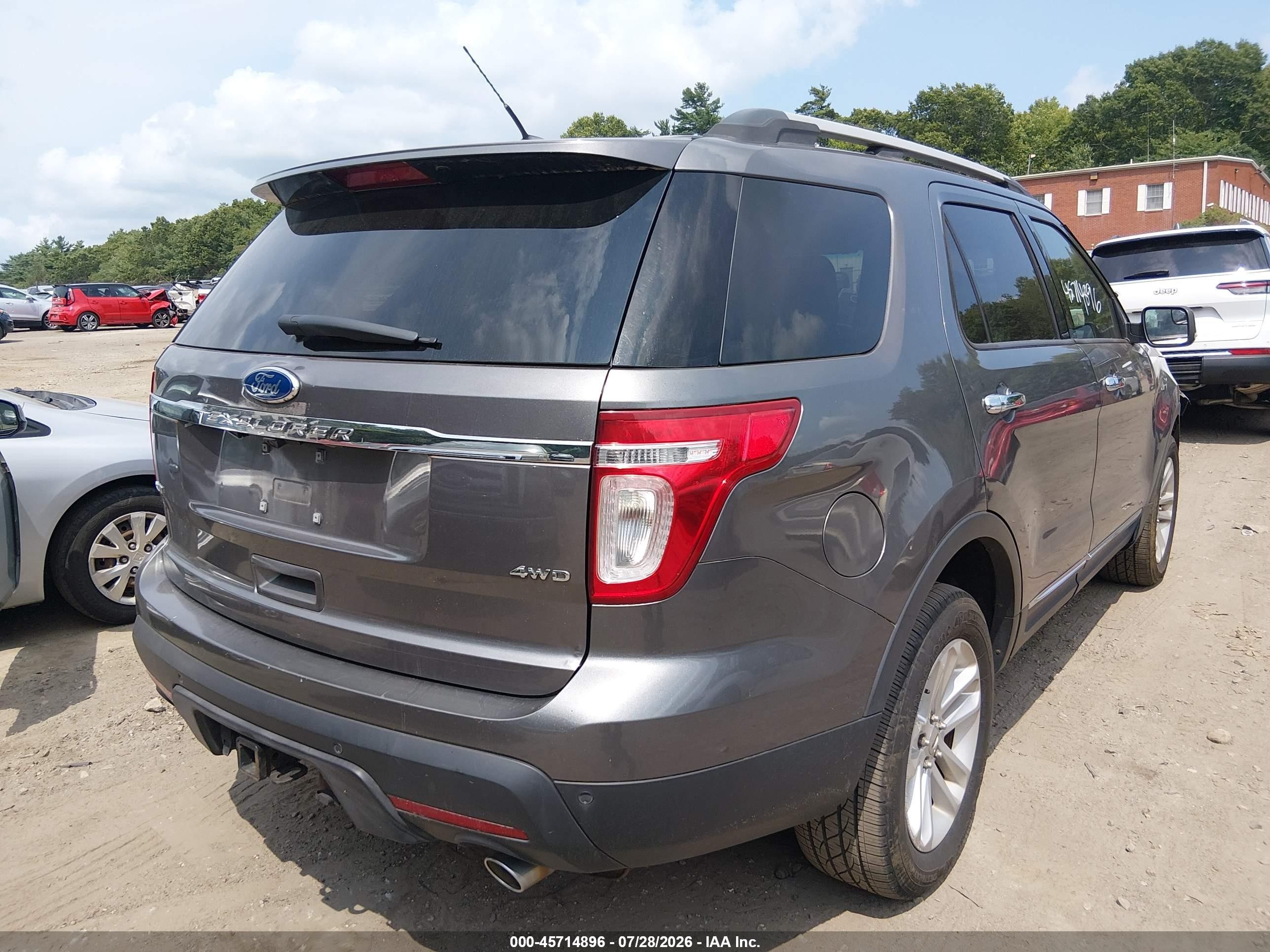 2011 Ford Explorer Xlt Gray vin: 1FMHK8D87BGA13586