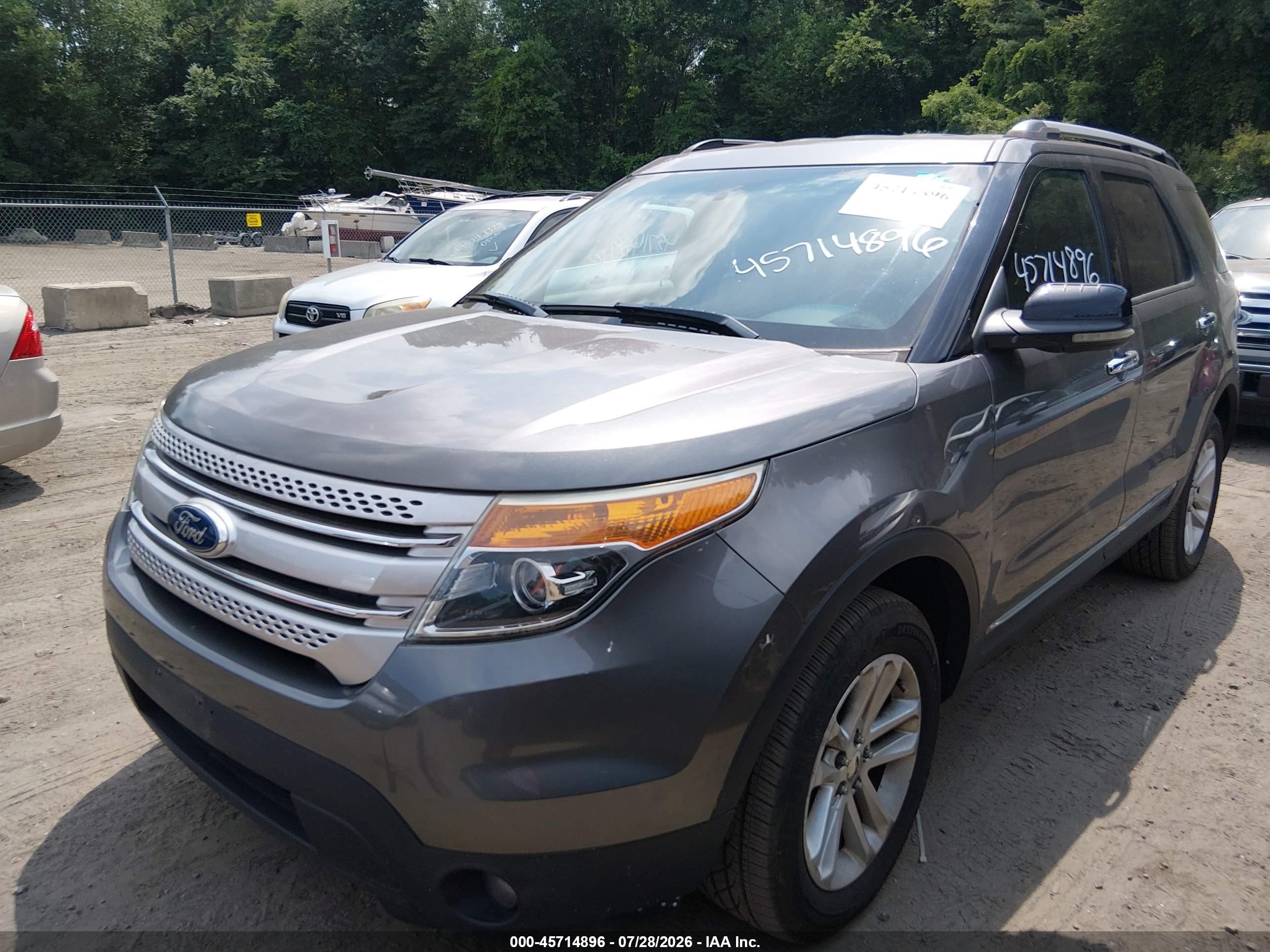 2011 Ford Explorer Xlt Gray vin: 1FMHK8D87BGA13586