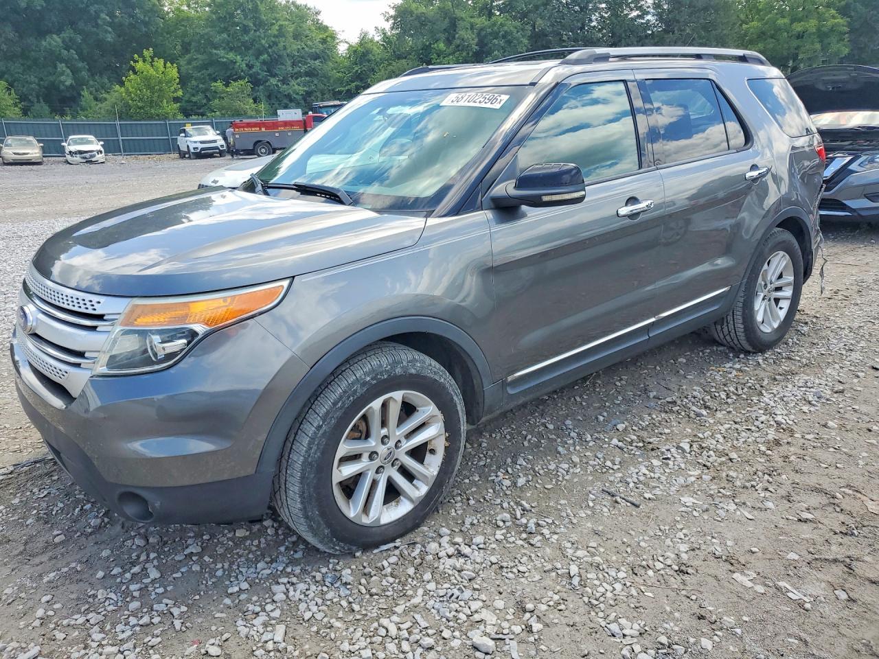 2011 Ford Explorer Xlt Beige vin: 1FMHK8D87BGA66465