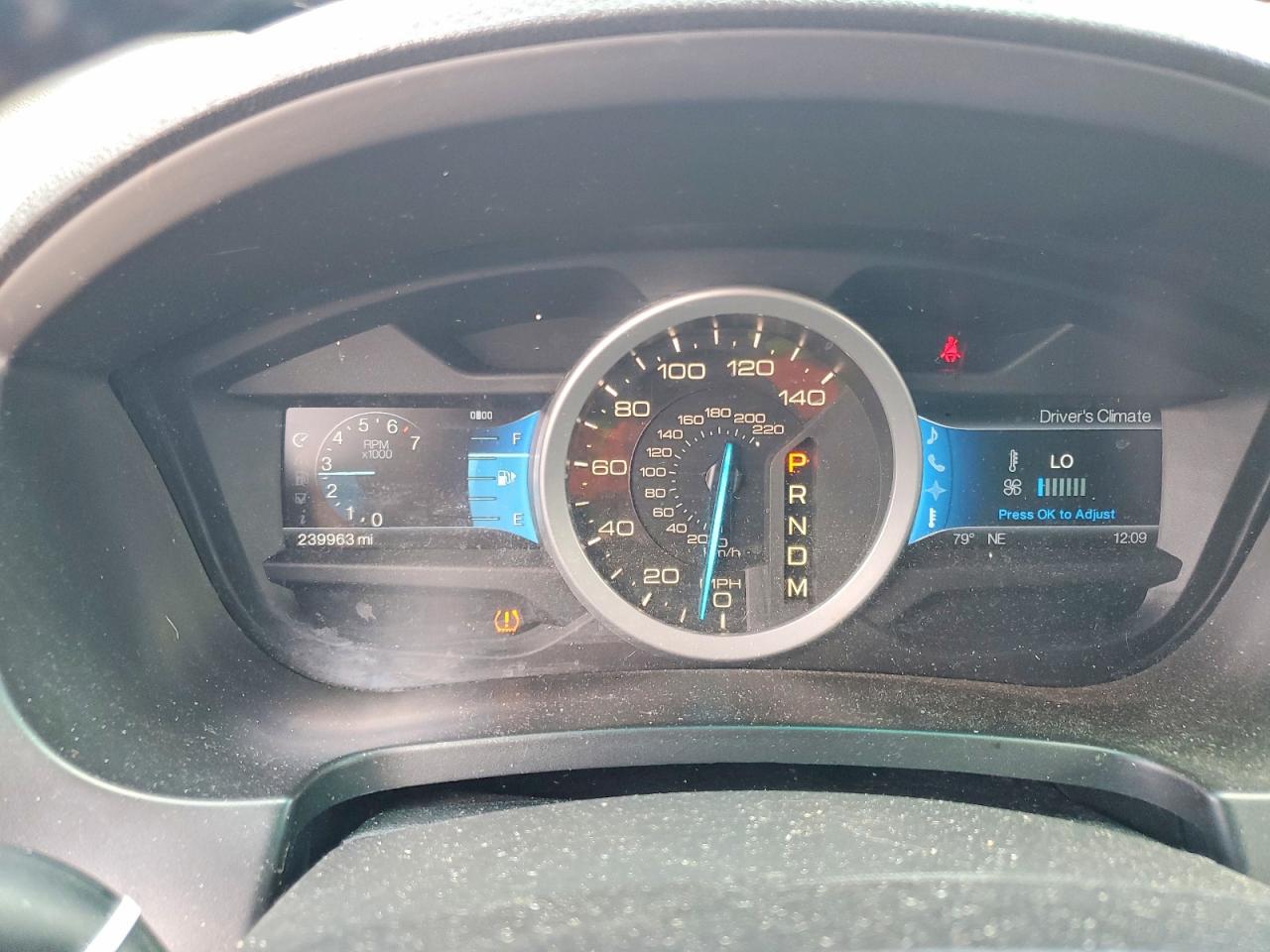2011 Ford Explorer Xlt Beige vin: 1FMHK8D87BGA66465