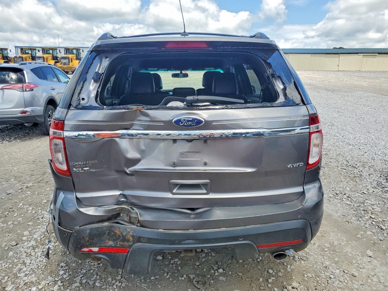 2011 Ford Explorer Xlt Beige vin: 1FMHK8D87BGA66465