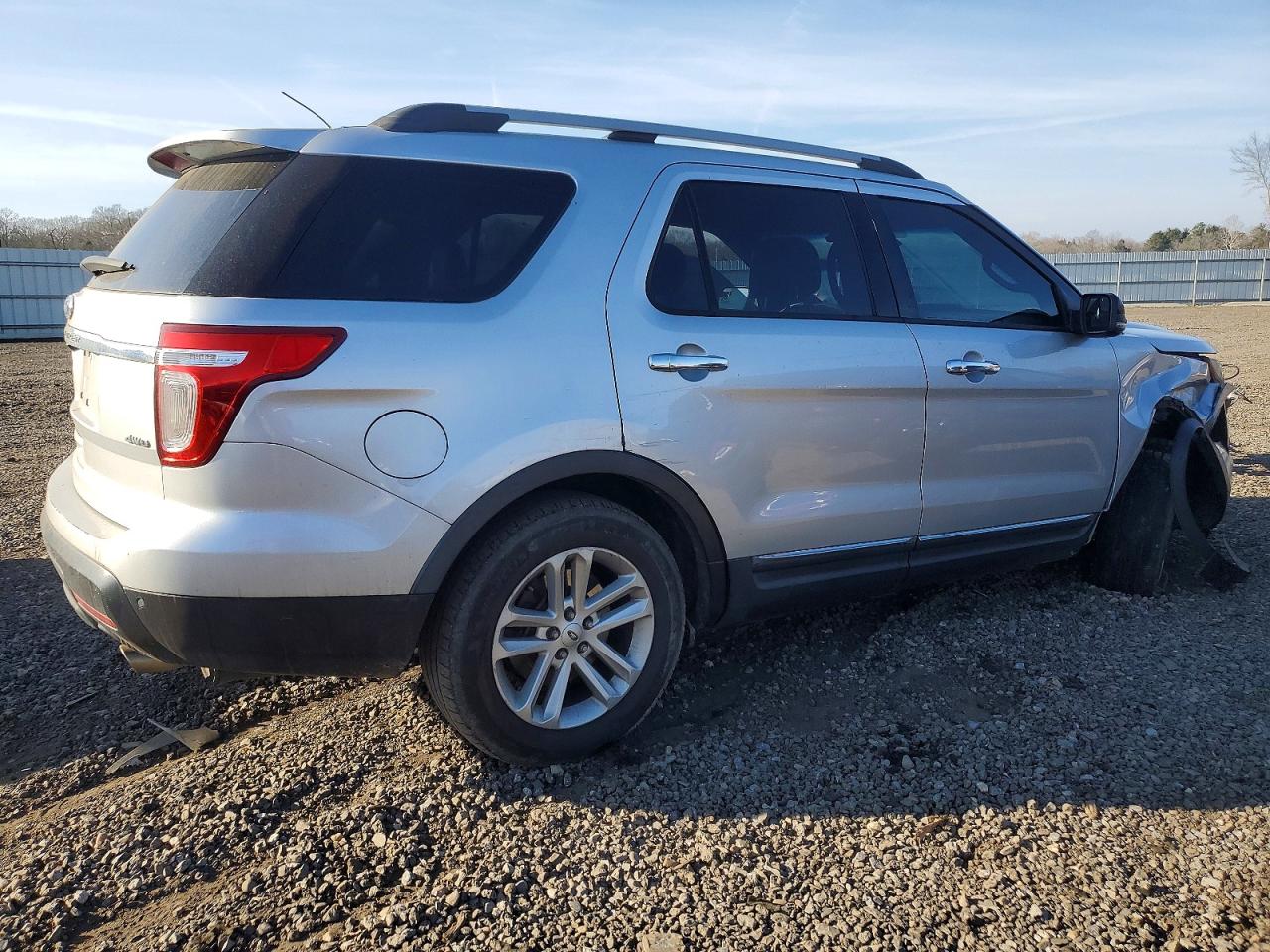 2011 Ford Explorer Xlt Silver vin: 1FMHK8D87BGA89485