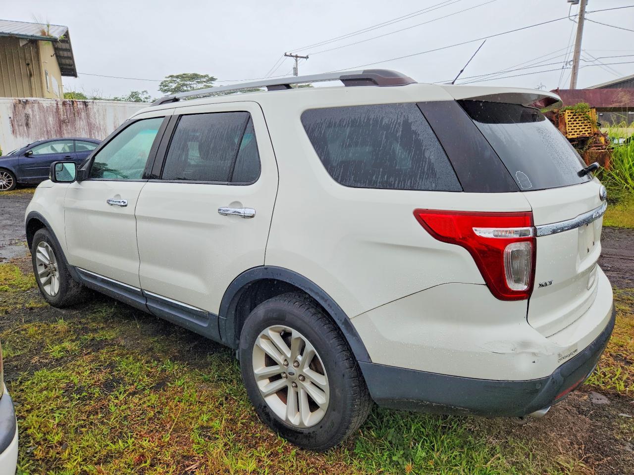 2012 Ford Explorer Xlt White vin: 1FMHK8D87CGA28445
