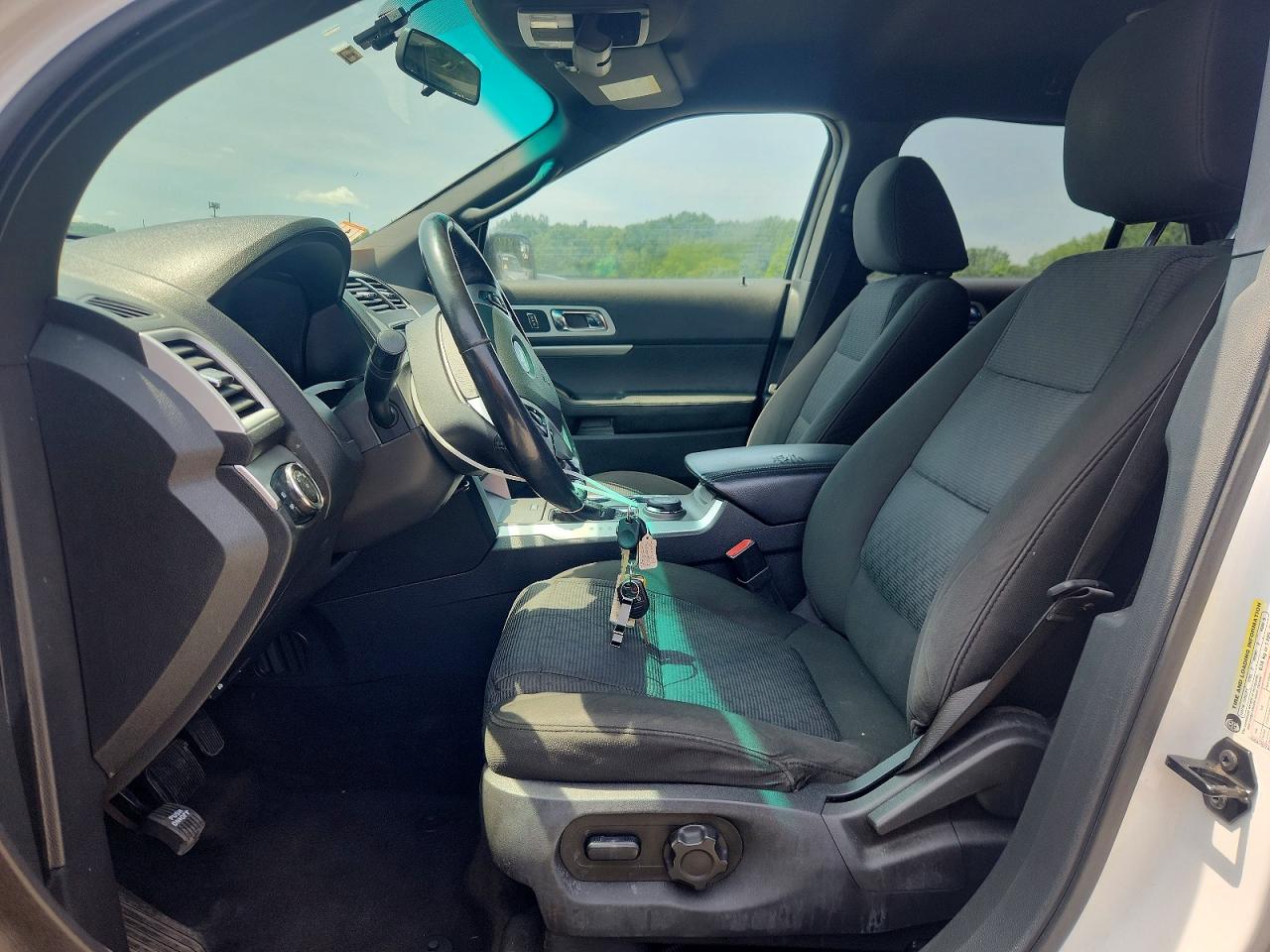 2012 Ford Explorer Xlt White vin: 1FMHK8D87CGA42541